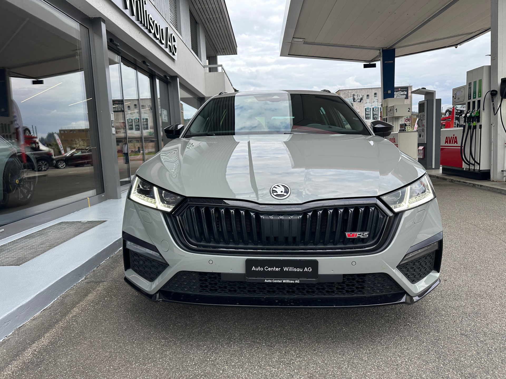 SKODA Octavia Combi 2.0 TSI DSG RS-showroom-element-3