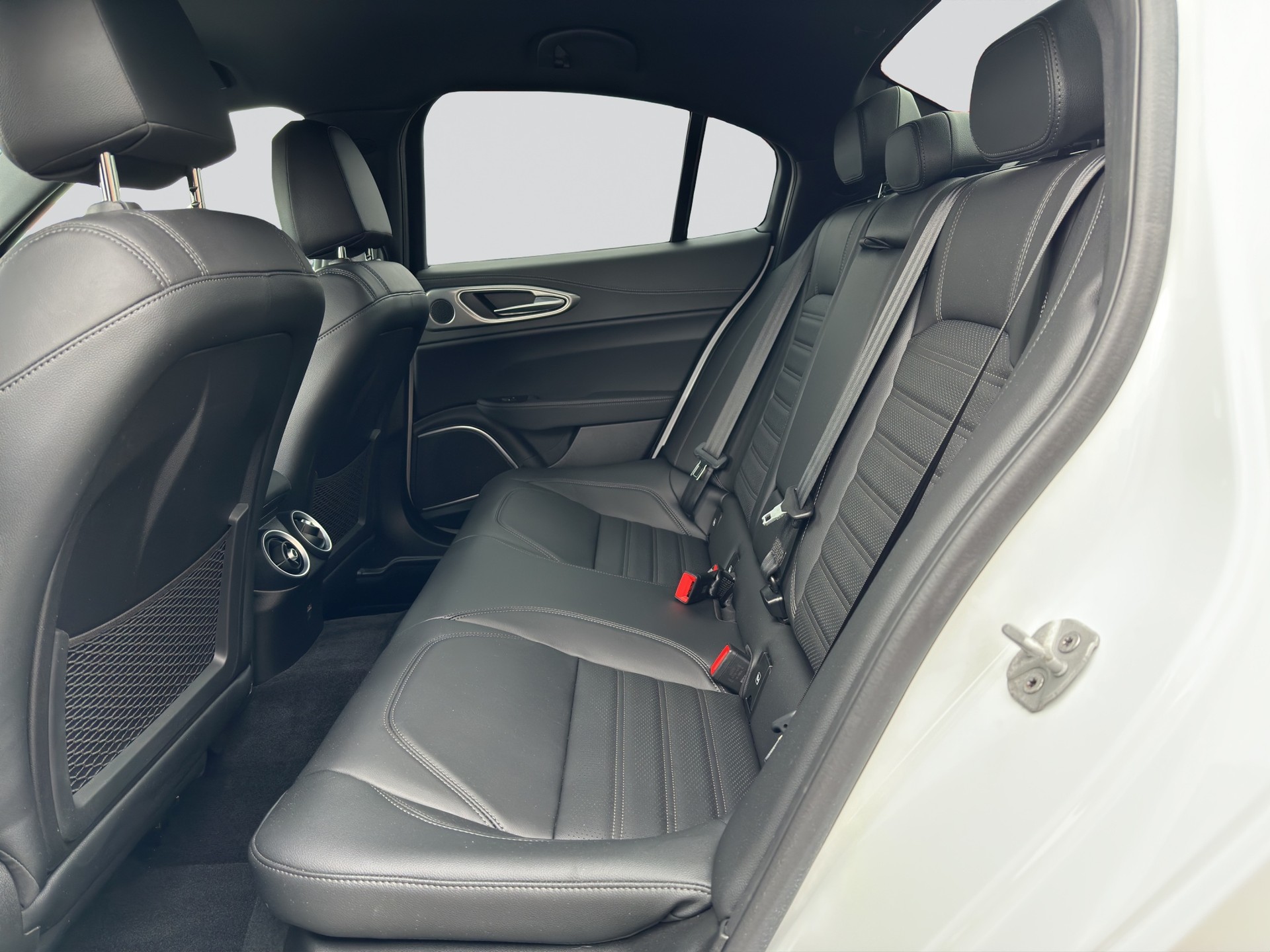 ALFA ROMEO Giulia 2.0 Veloce Q4-image-7