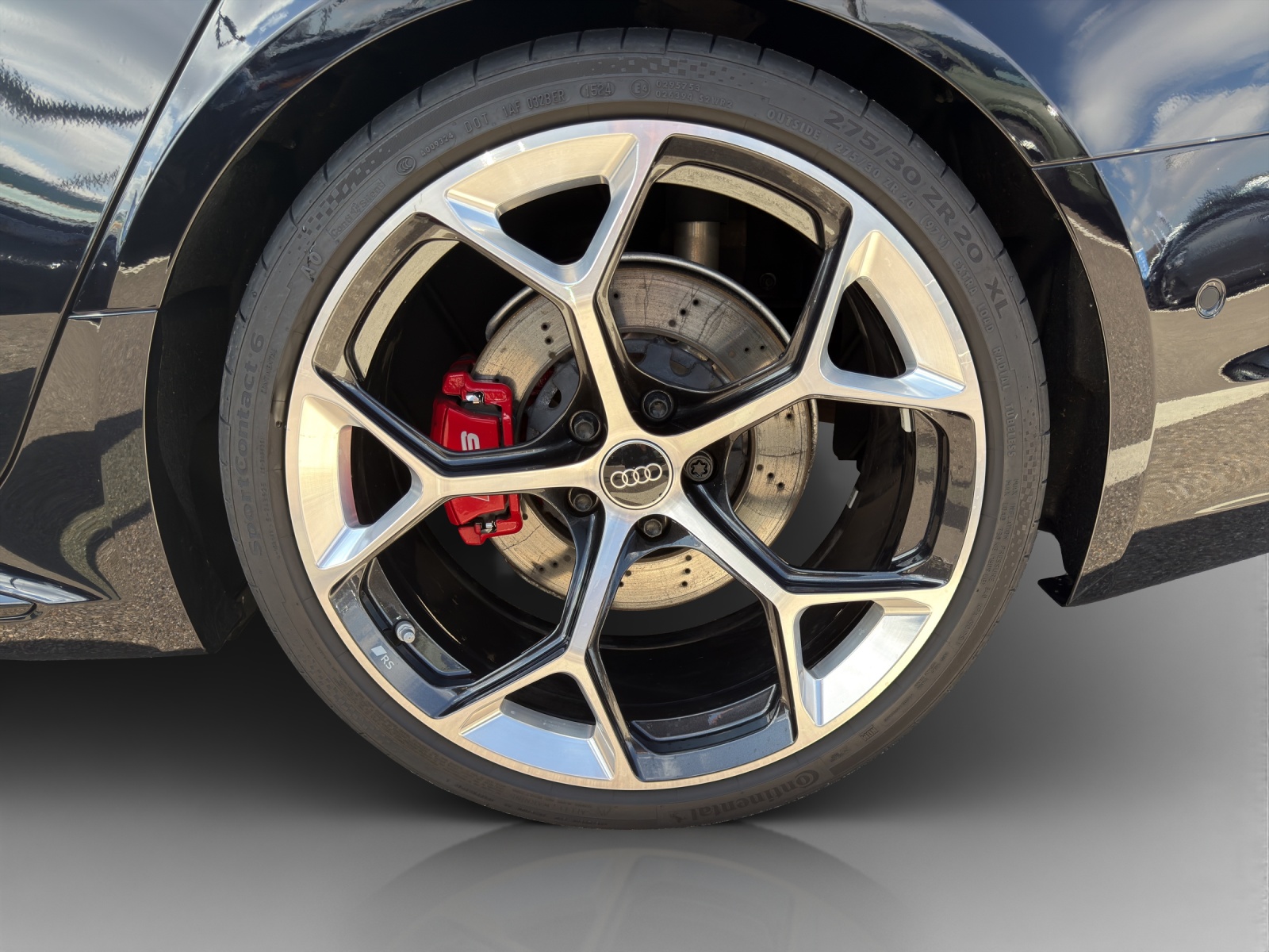 AUDI RS4 Avant quattro tiptronic-image-13