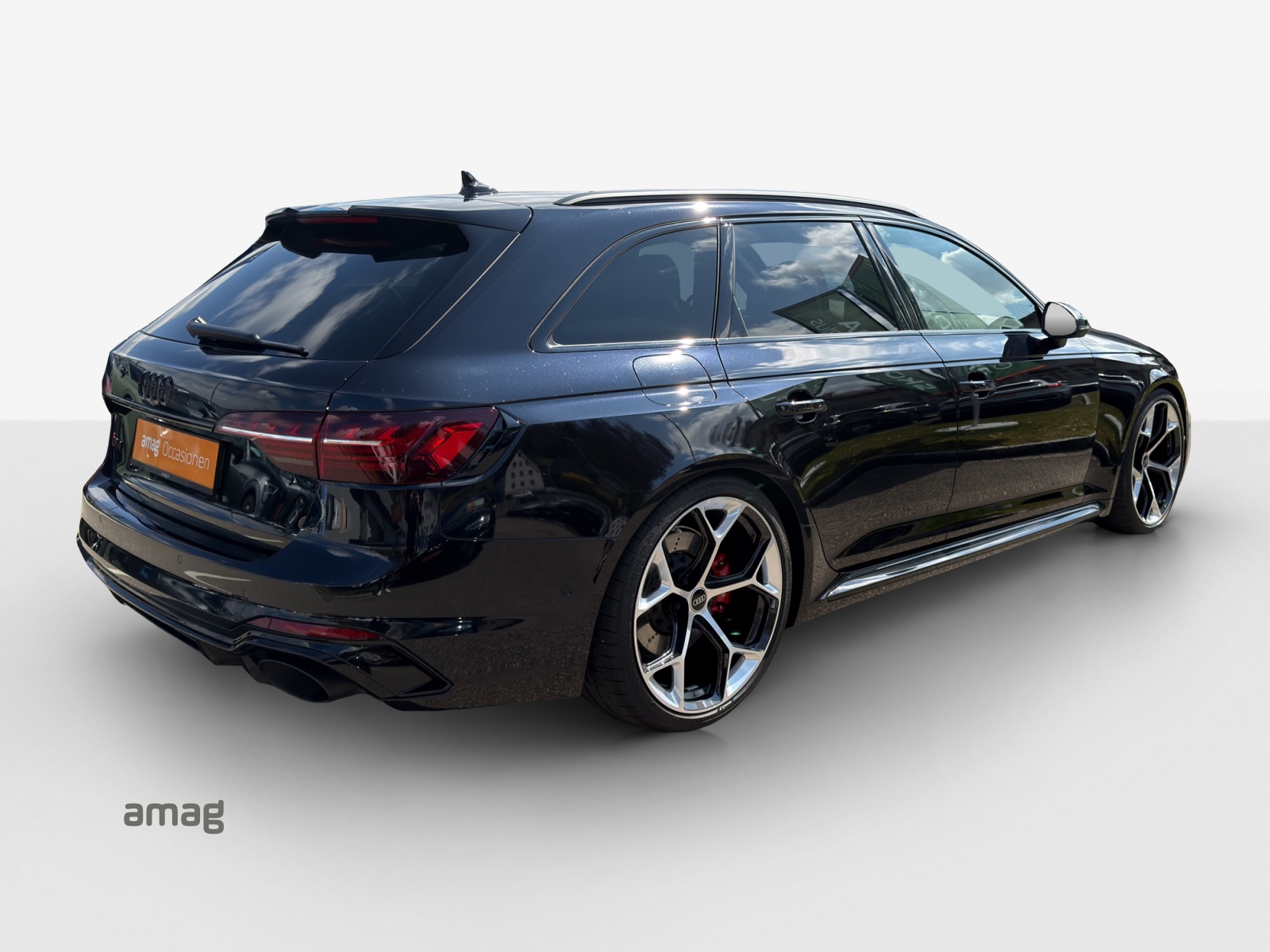 AUDI RS4 Avant quattro tiptronic-image-4