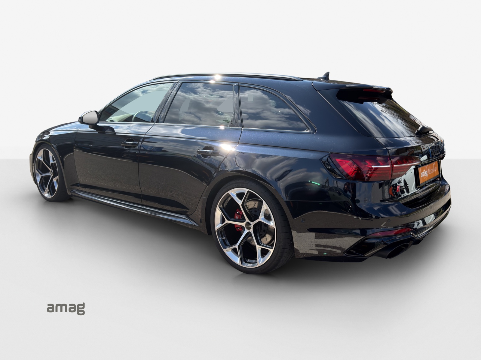 AUDI RS4 Avant quattro tiptronic-image-2