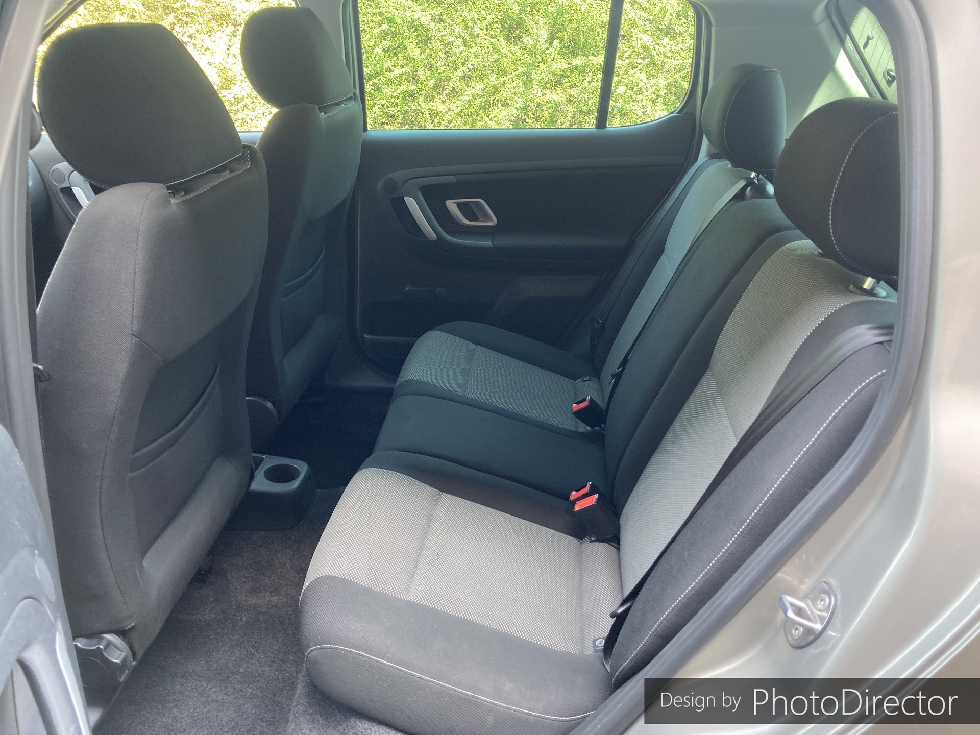 SKODA Fabia 1.4 Smile-image-8