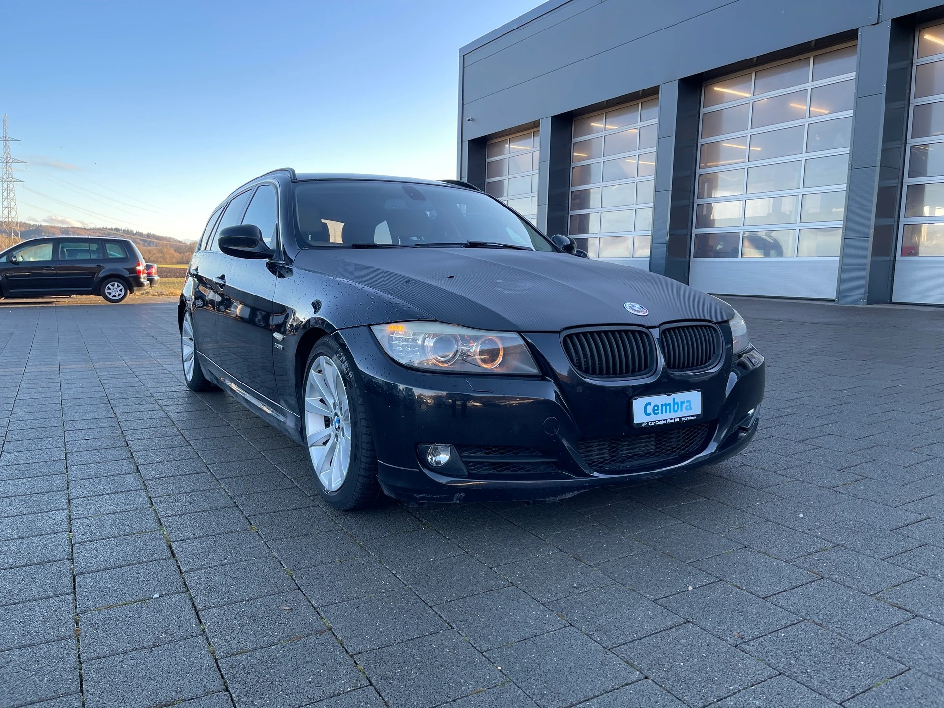 BMW 330d xDrive Touring Steptronic-image-5