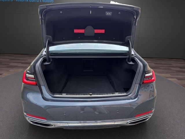 BMW 740Li xDrive Steptronic-image-13