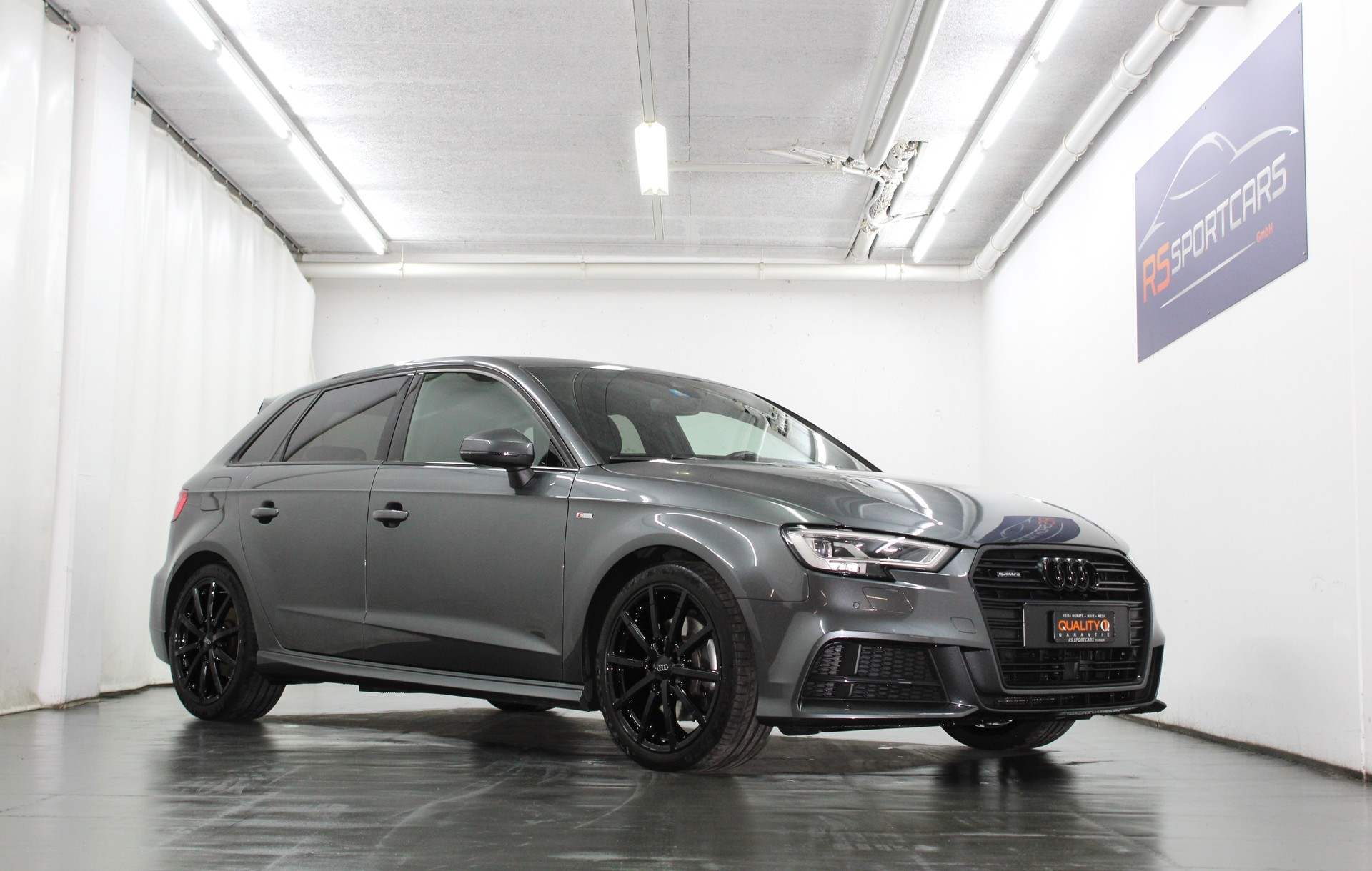 AUDI A3 Sportback 40 TFSI Sport quattro S-tronic S line Sportpaket / CH-Fahrzeug