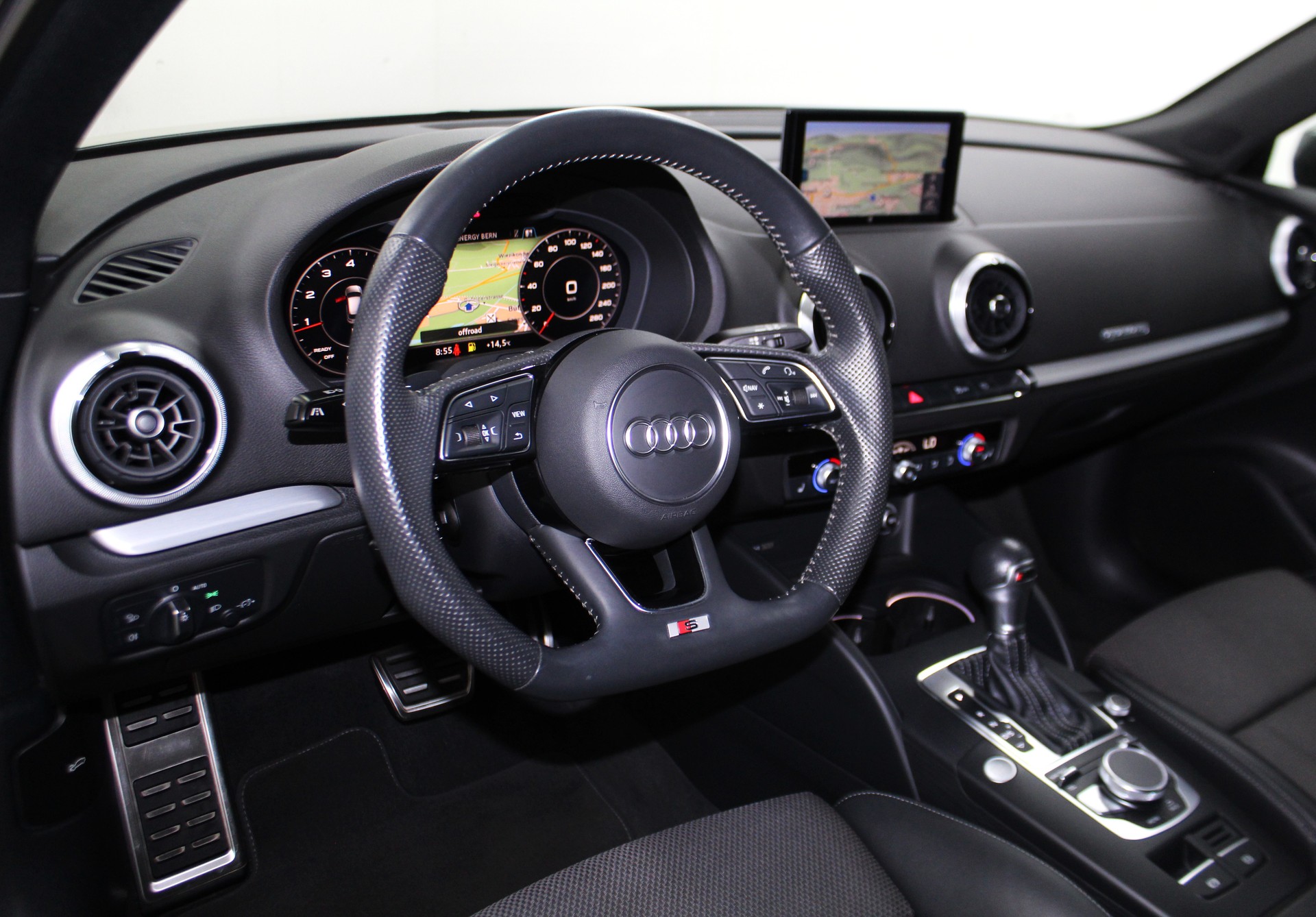 AUDI A3 Sportback 40 TFSI Sport quattro S-tronic S line Sportpaket / CH-Fahrzeug-image-10