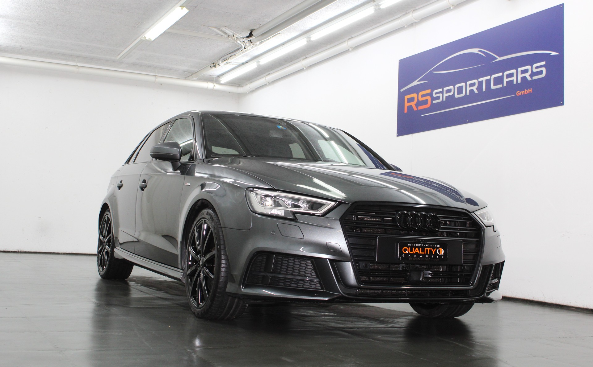 AUDI A3 Sportback 40 TFSI Sport quattro S-tronic S line Sportpaket / CH-Fahrzeug-image-1