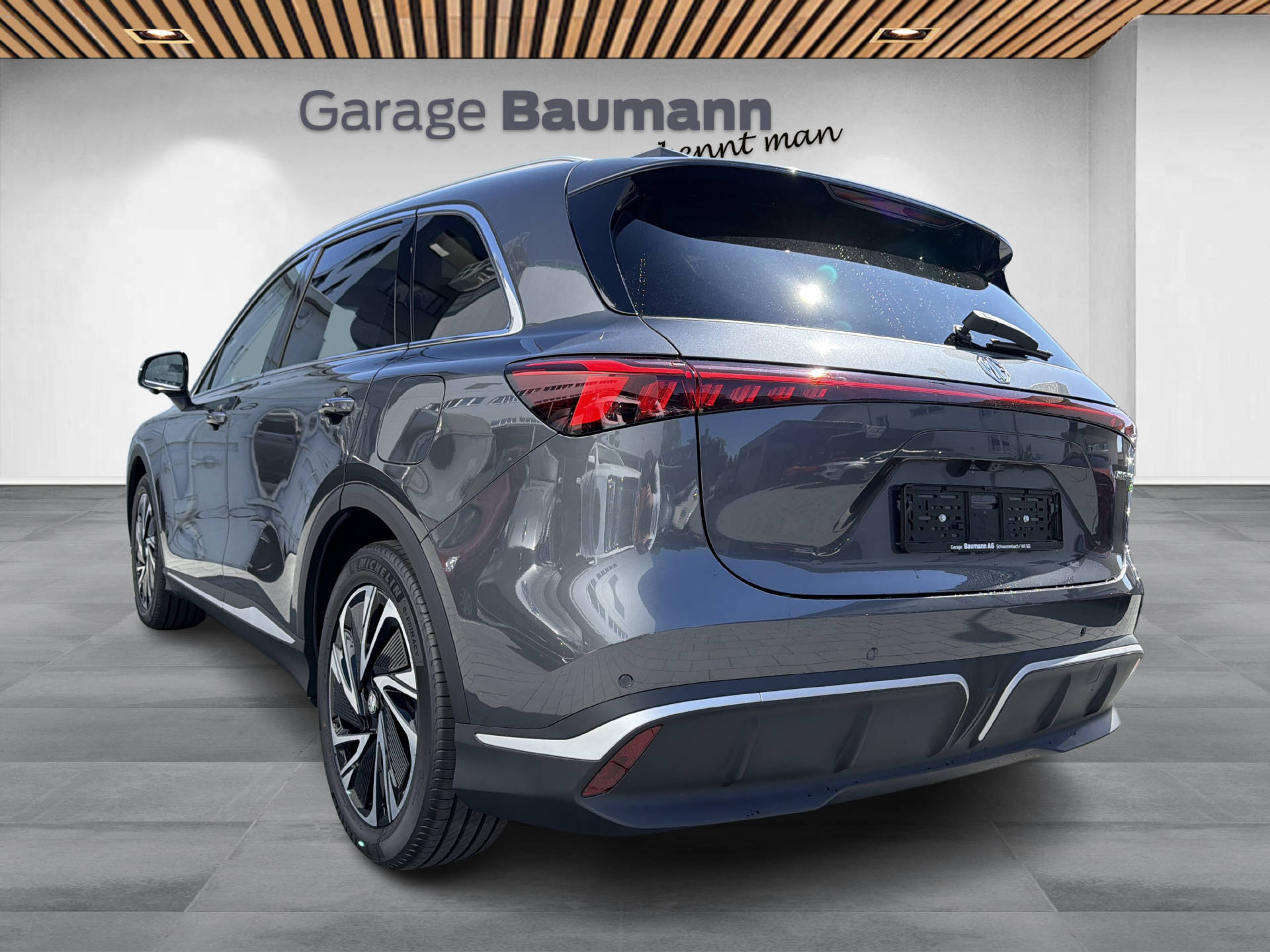 MG S6 EV 77 kWh Luxury 4WD-image-3