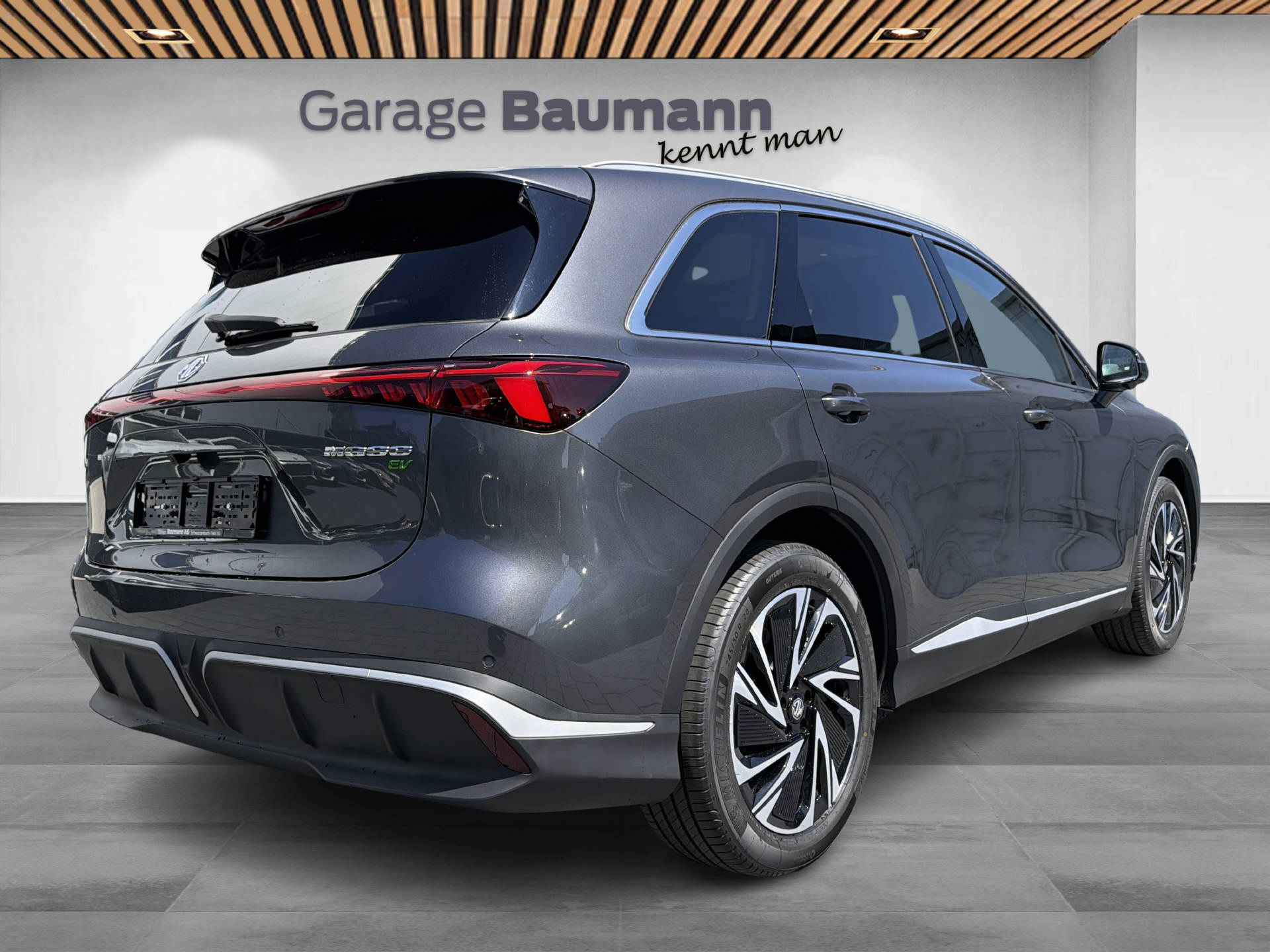 MG S6 EV 77 kWh Luxury 4WD-image-2