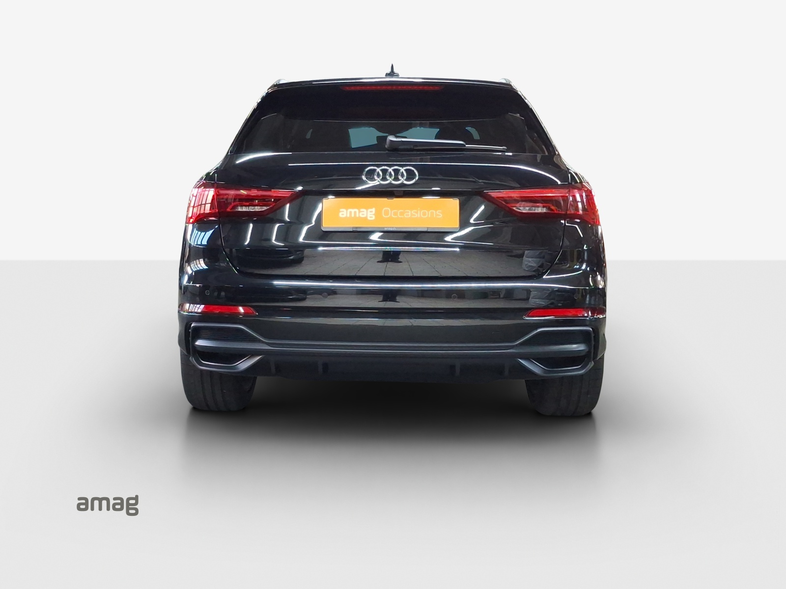 AUDI Q3 35 TFSI S line Attraction S-tronic-image-3