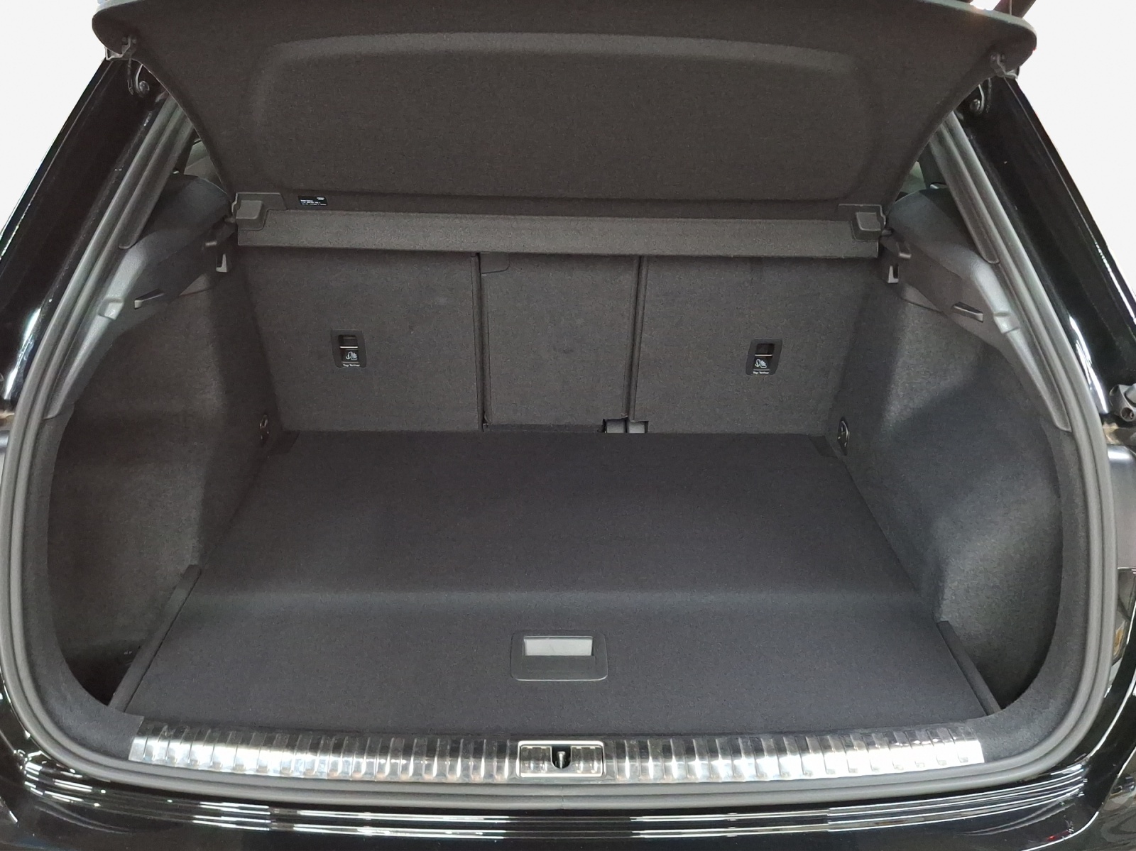 AUDI Q3 35 TFSI S line Attraction S-tronic-image-12