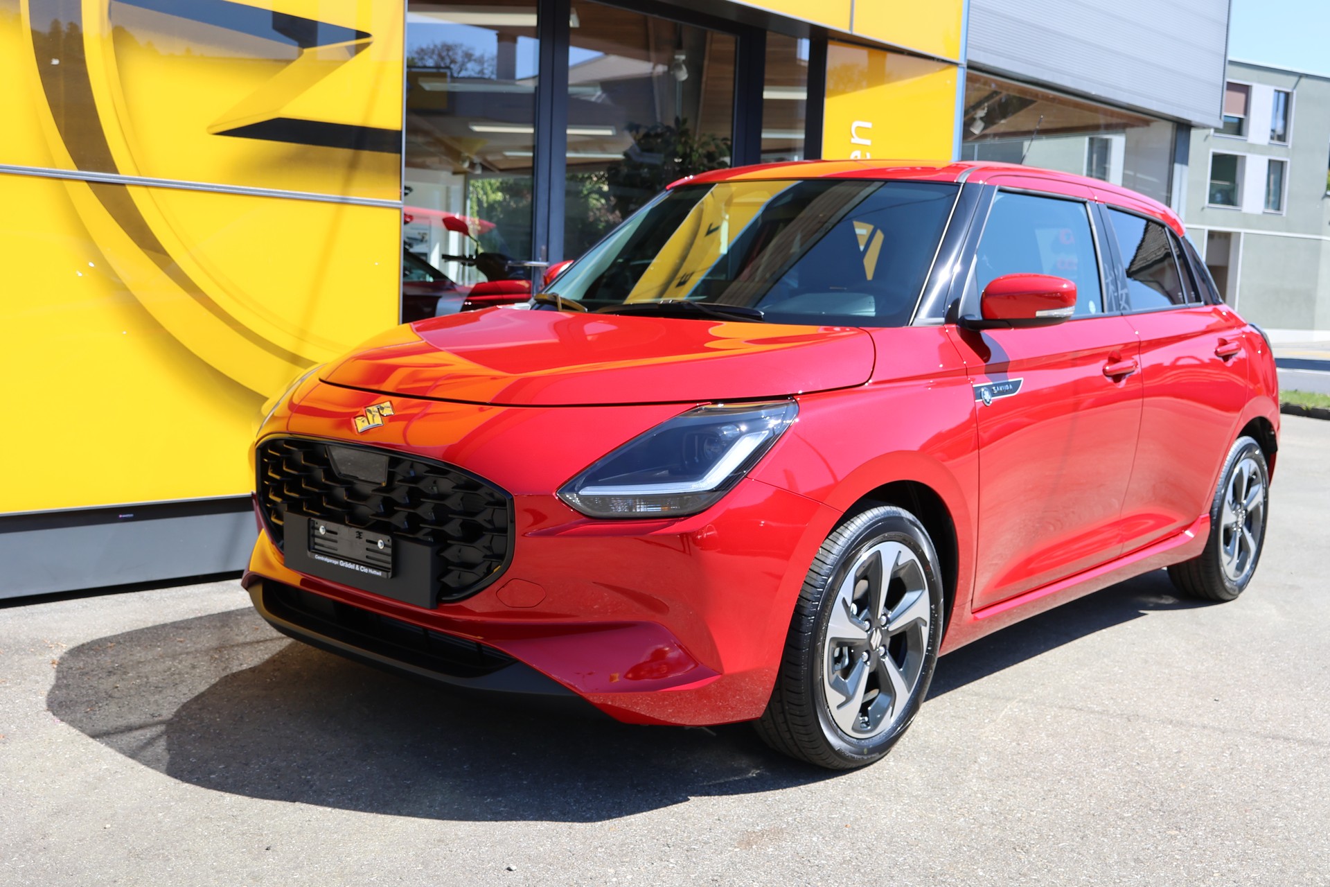 SUZUKI Swift 1.2i Sakura Top Hybrid CVT