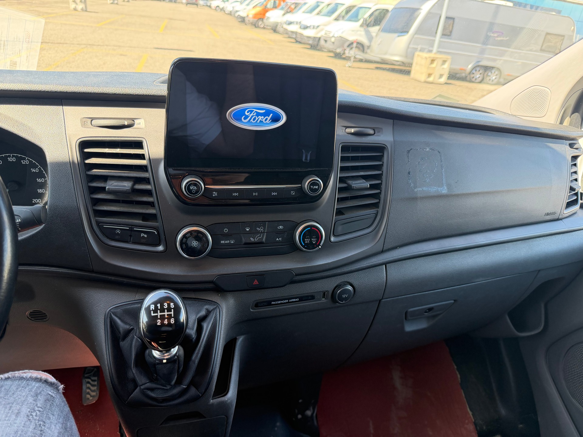 FORD Transit Custom 320 L2H1 Trend-image-13