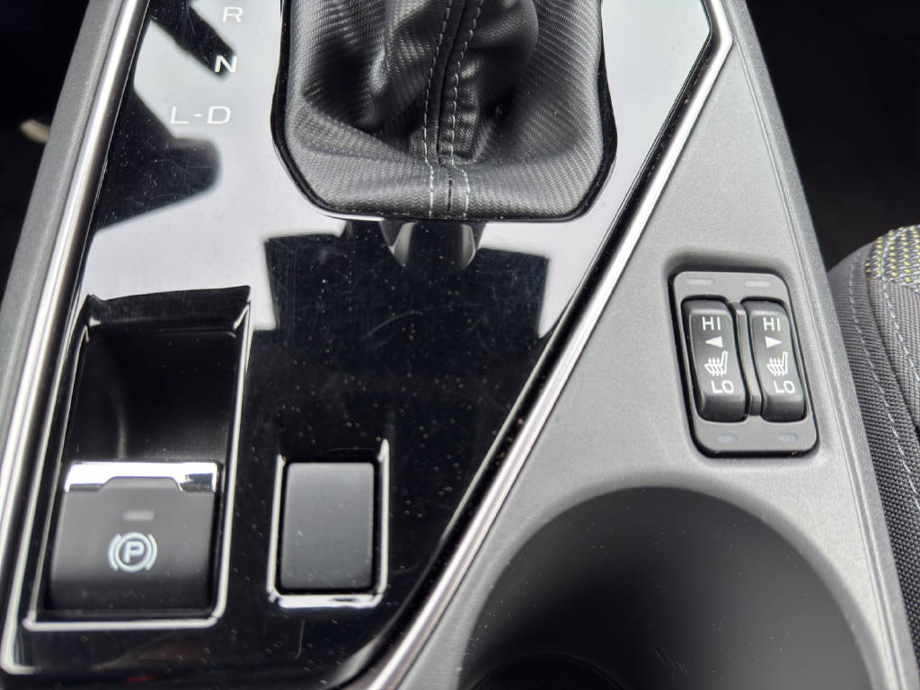 SUBARU Crosstrek 2.0i e-Boxer Swiss Plus-image-13