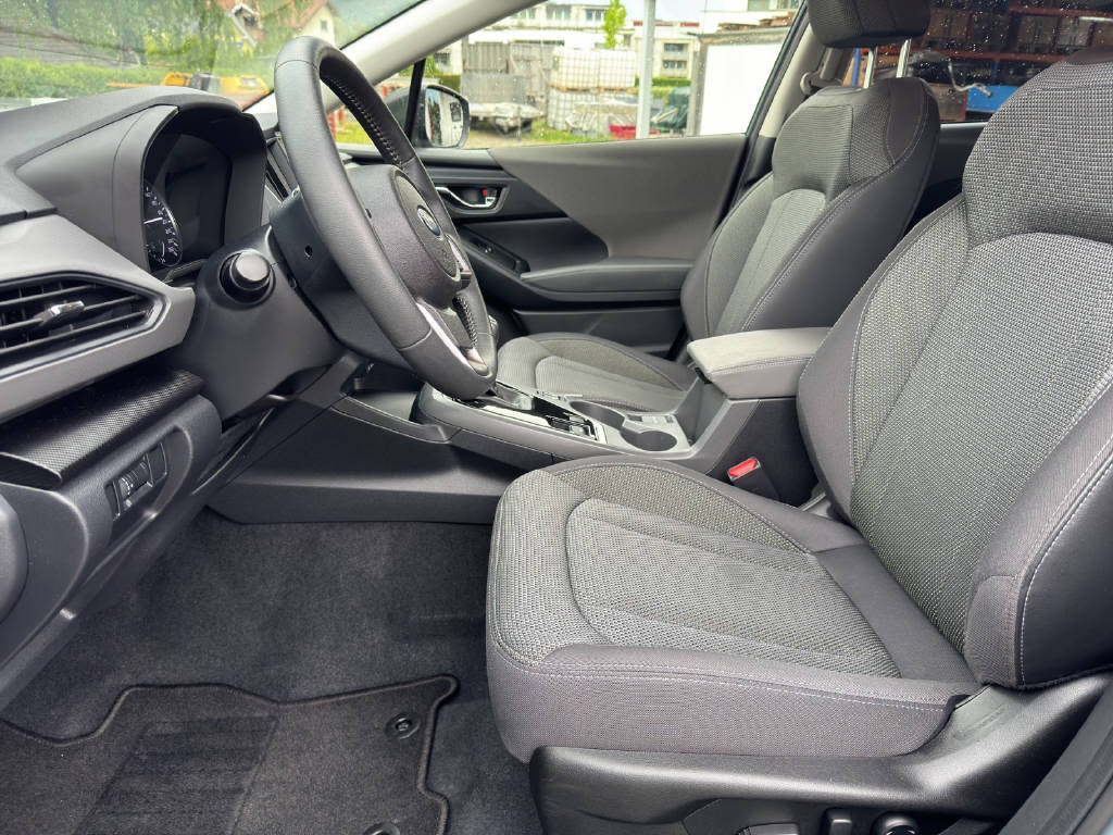 SUBARU Crosstrek 2.0i e-Boxer Swiss Plus-image-4