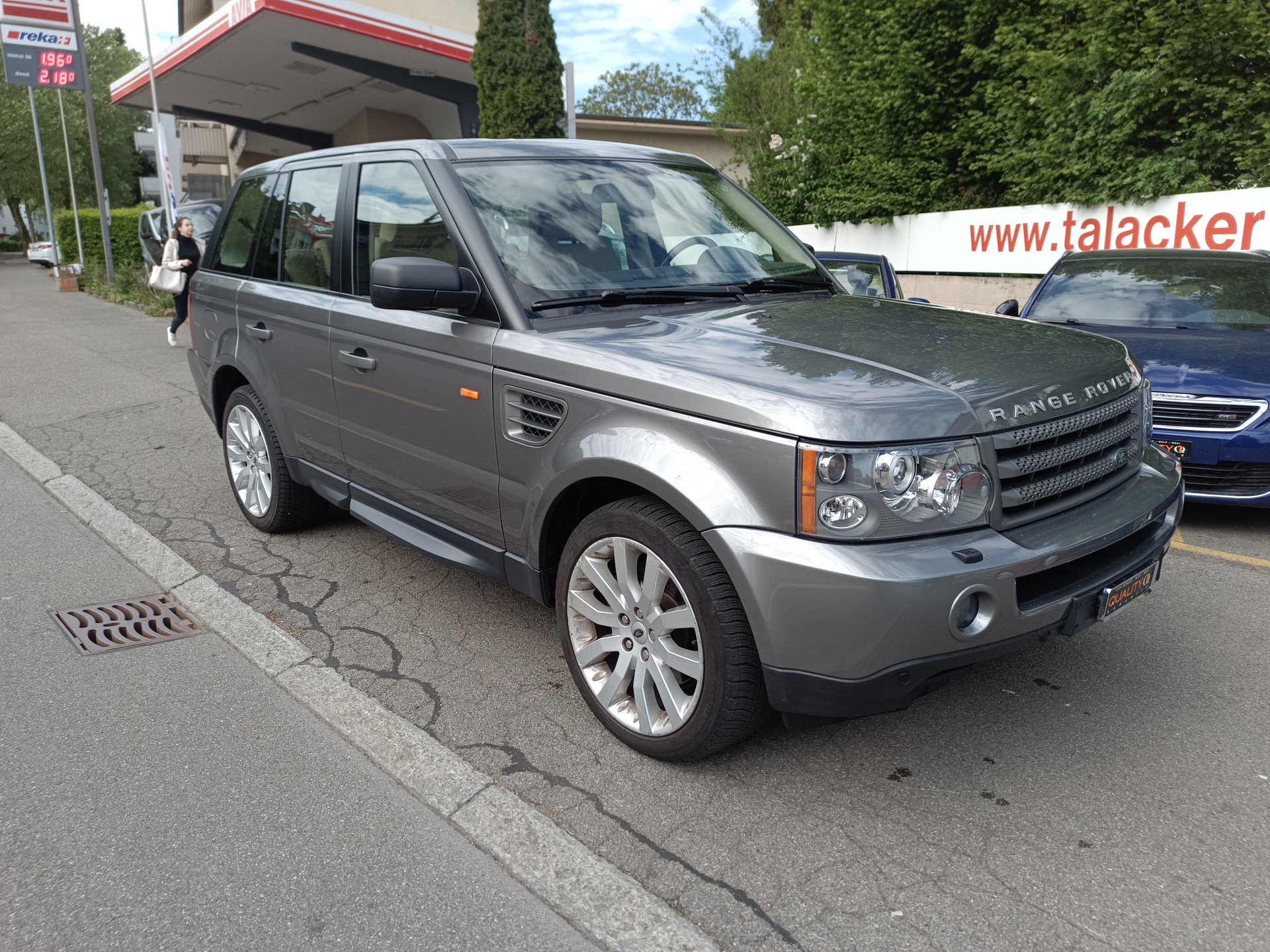 LAND ROVER Range Rover Sport 4.4 V8 HSE Automatic-image-1