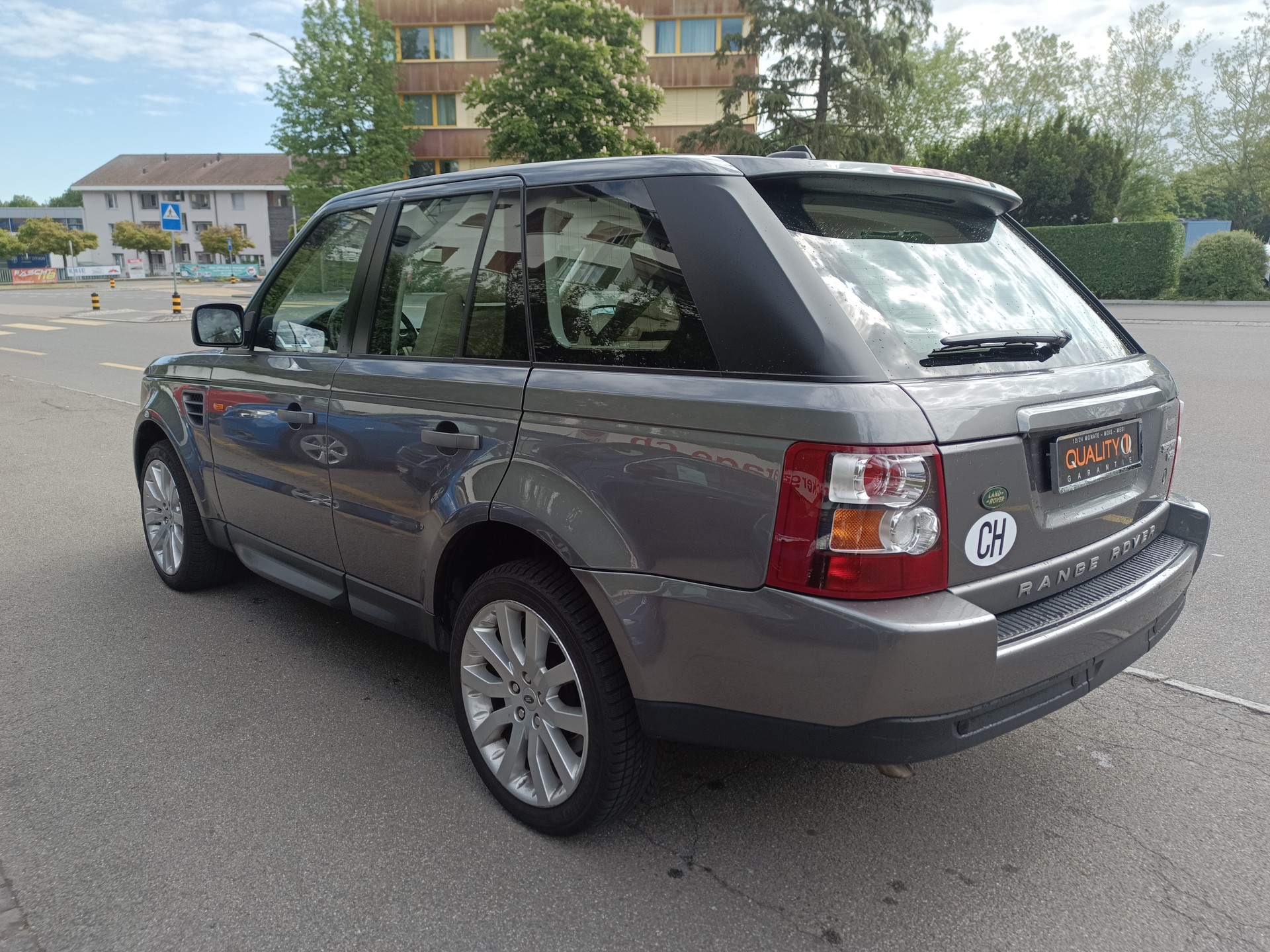 LAND ROVER Range Rover Sport 4.4 V8 HSE Automatic-image-3