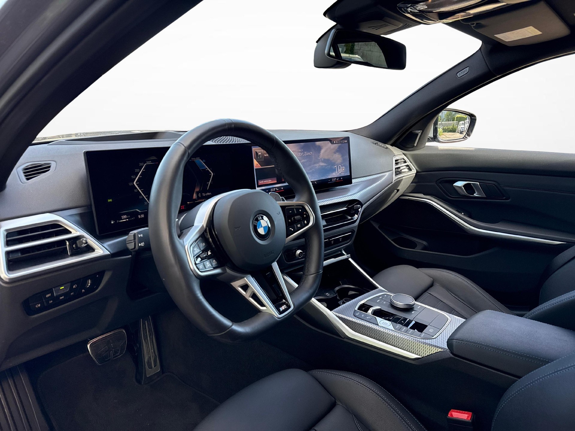 BMW 320d xDrive SAG Touring-image-10