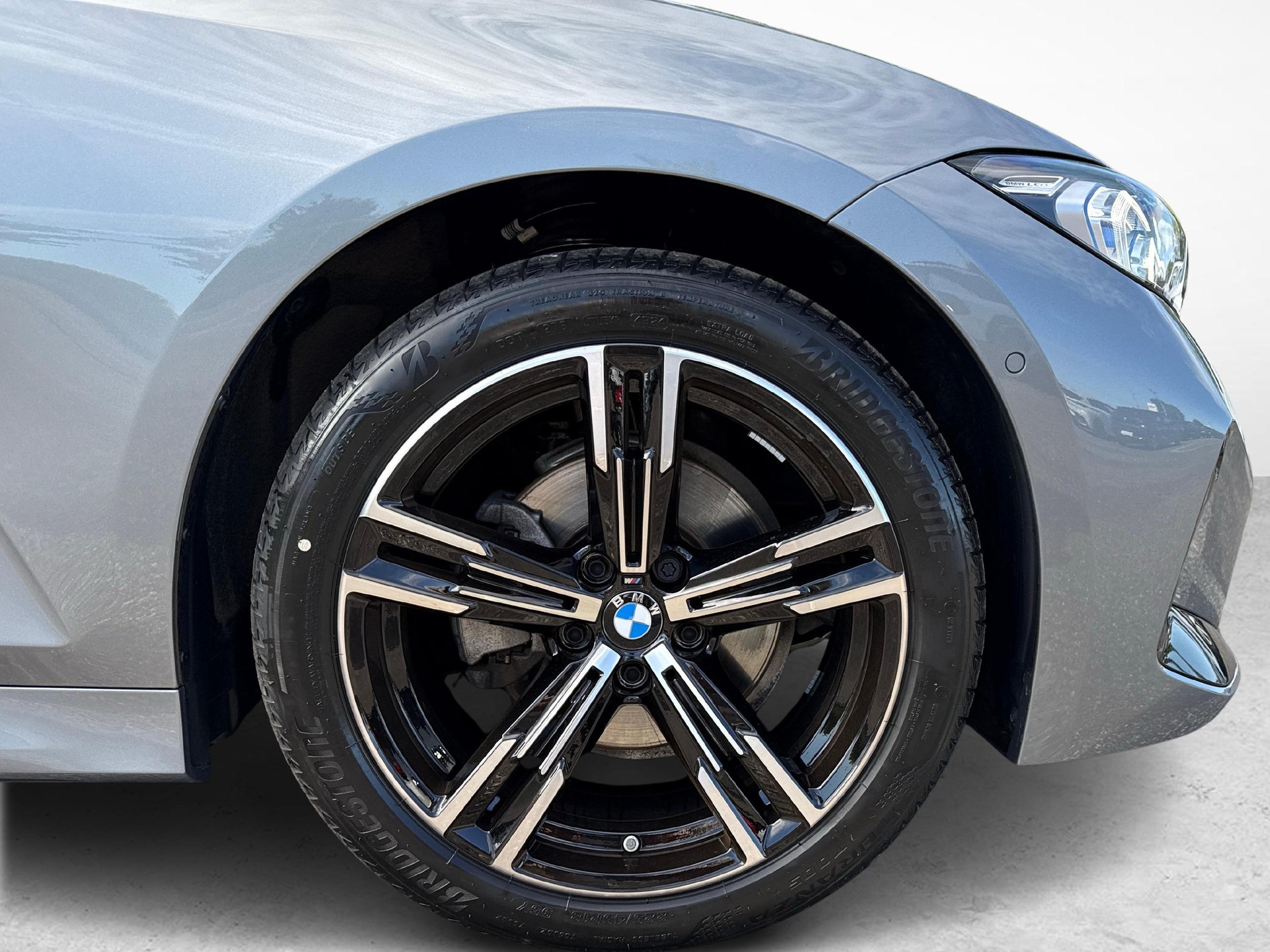 BMW 320d xDrive SAG Touring-image-9