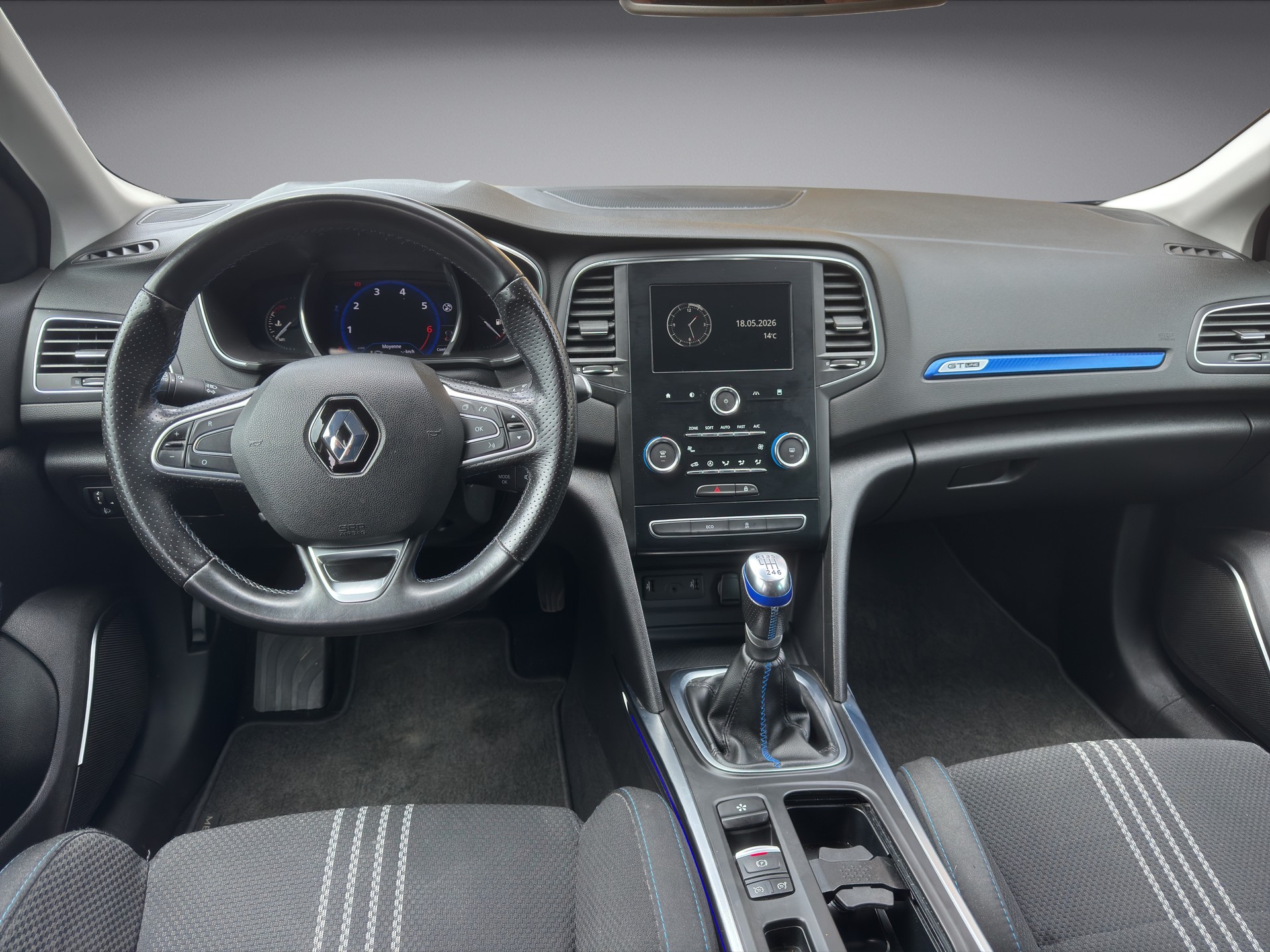 RENAULT Mégane 1.3 TCe 140 GT Line-image-7