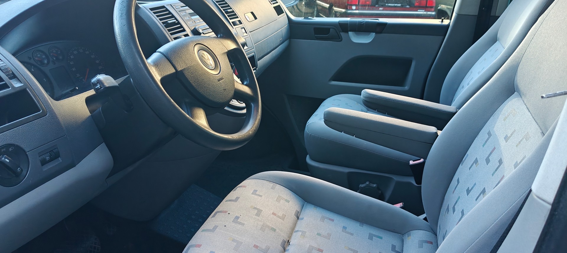 VW T5 Caravelle Comfort Lang 2.5 TDI PD-image-7