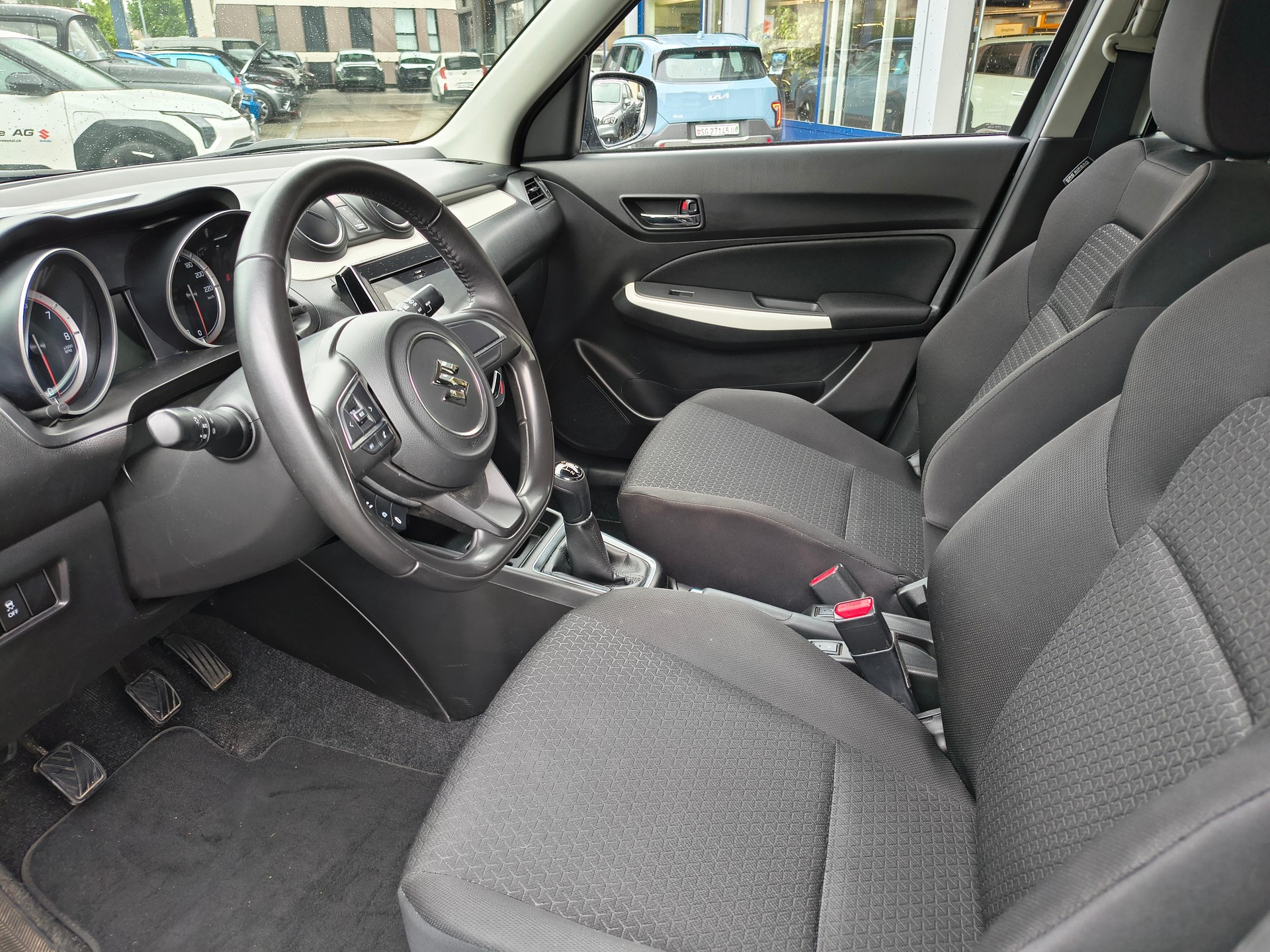 SUZUKI Swift 1.2 Compact+ 4x4-image-4