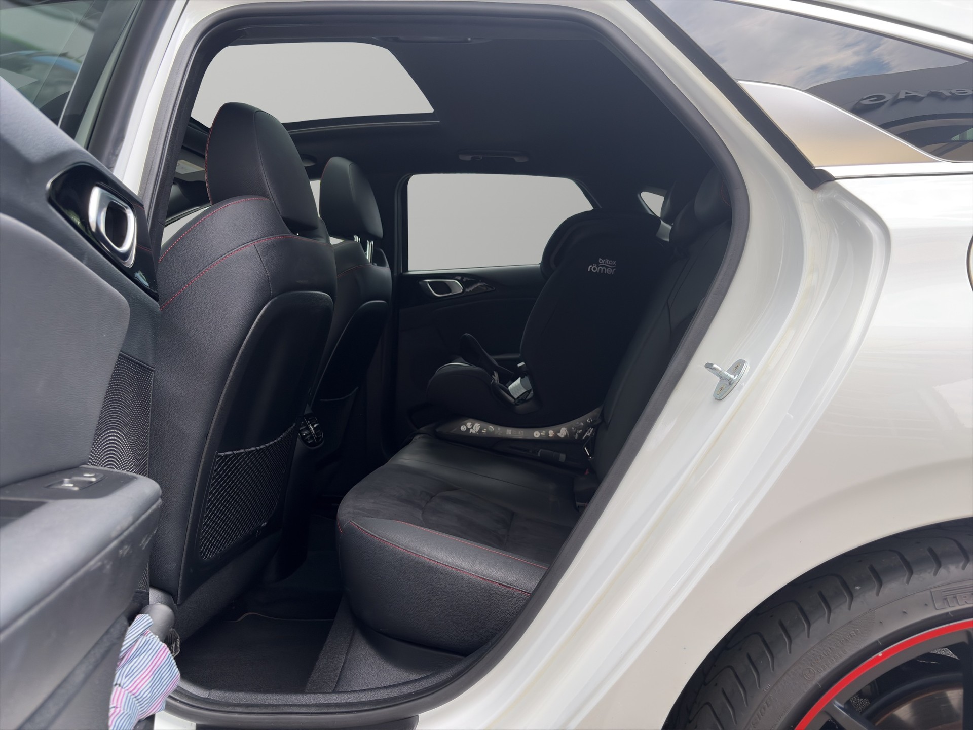 KIA ProCeed 1.6 T-GDi GT-image-8