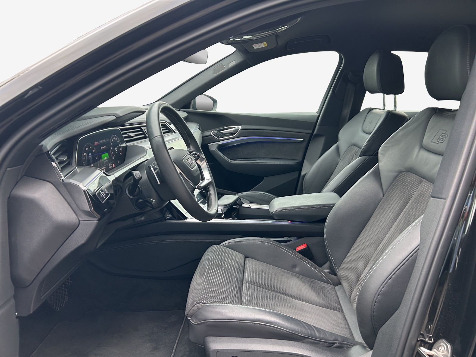 AUDI e-tron S quattro-image-8