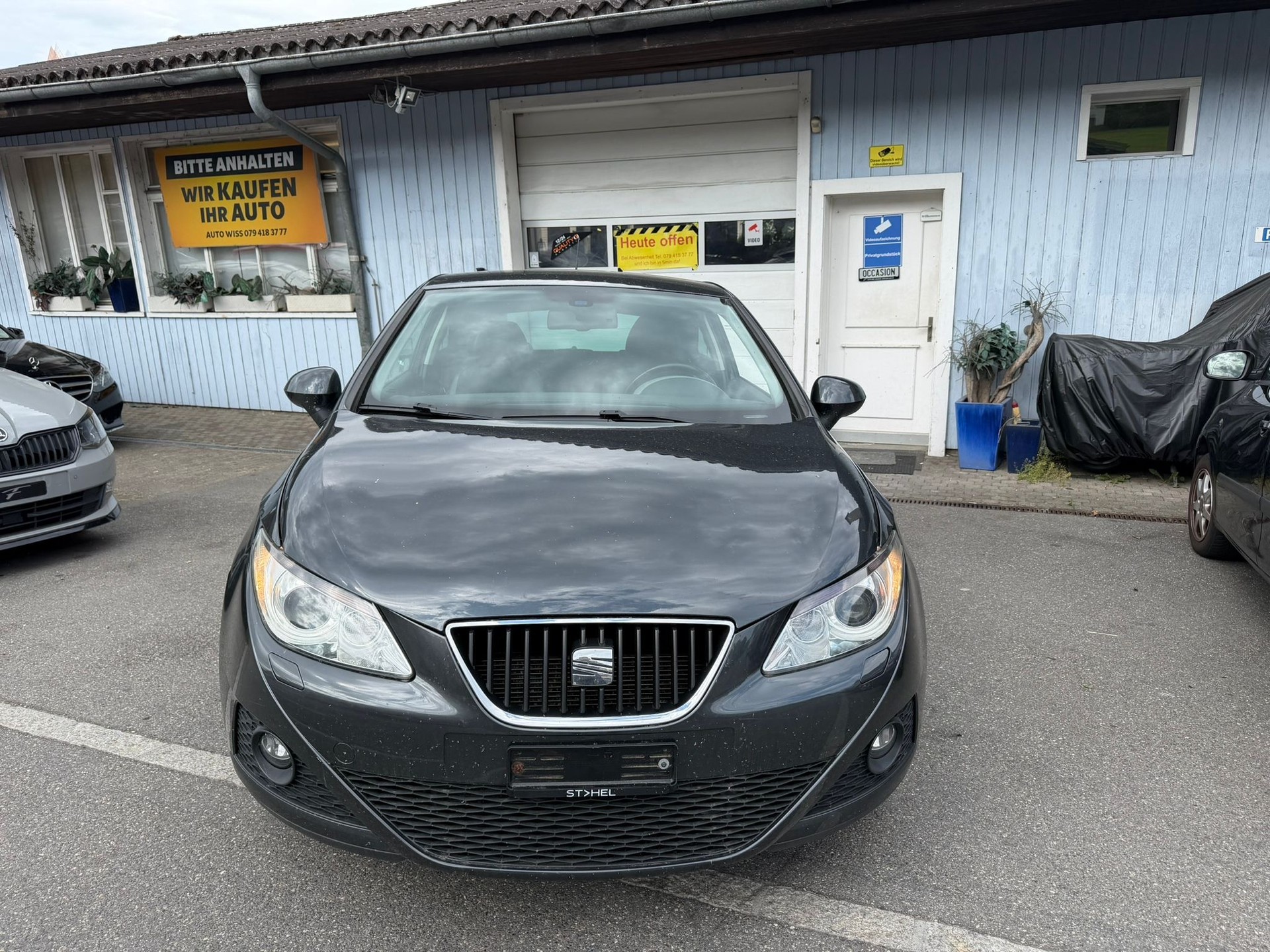 SEAT Ibiza SC 1.6 Sport DSG-showroom-element-2