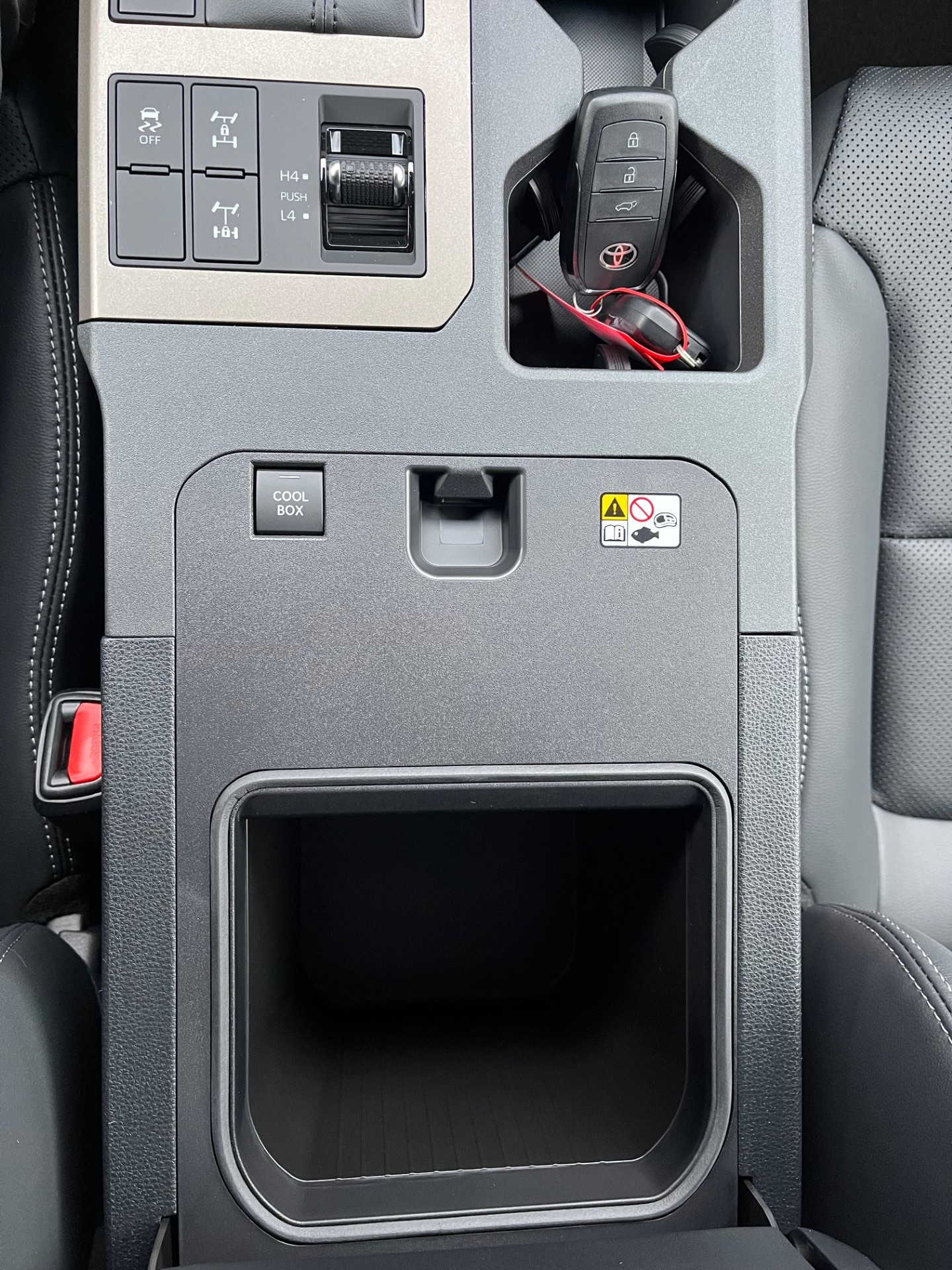 TOYOTA Land Cruiser 2.8TD Style-image-15