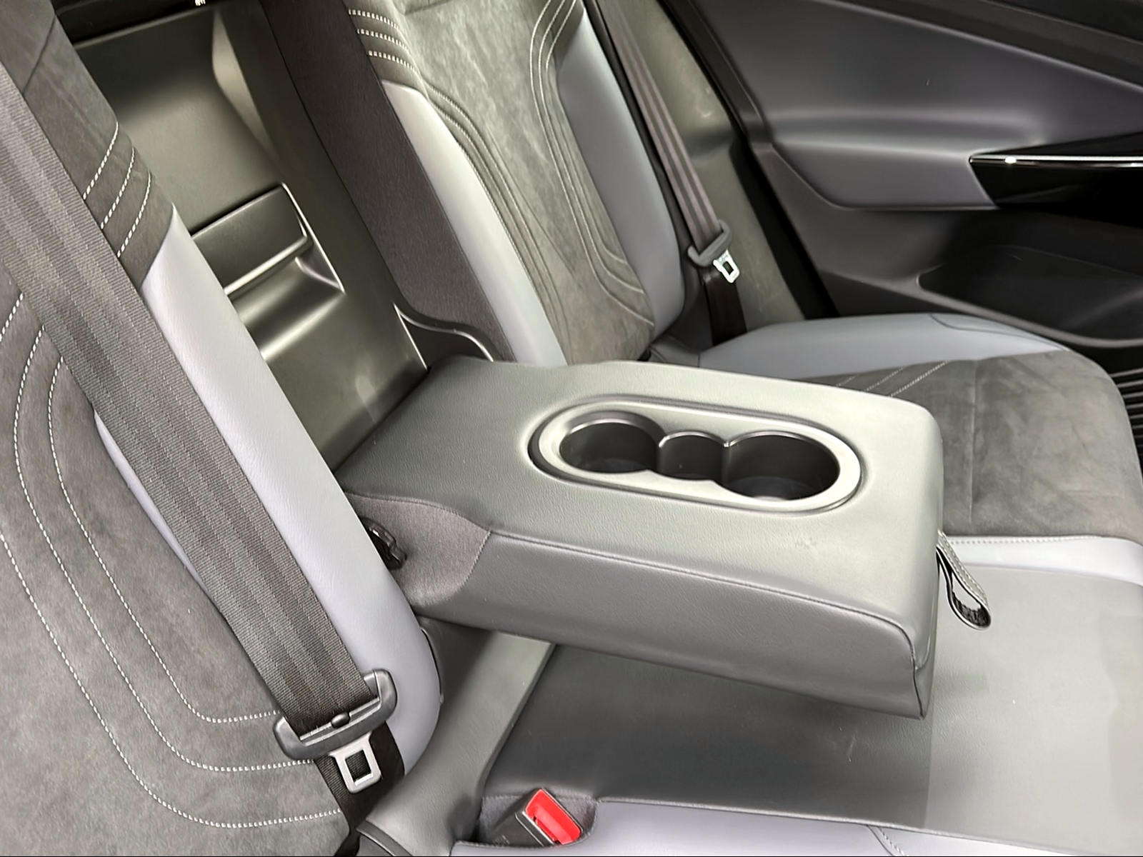 VW ID.4 Pro Performance 77 kWh-image-18