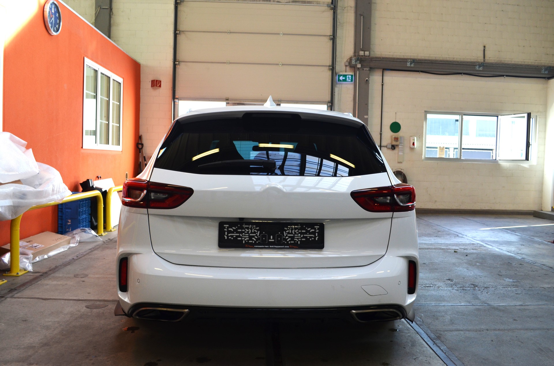 OPEL Insignia 2.0 T Sports Tourer GSI 4WD Automat-image-5