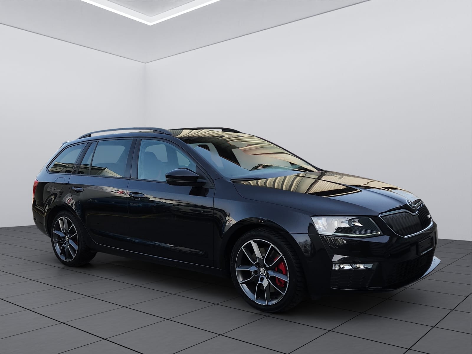 SKODA Octavia Combi 2.0 TSI RS DSG-image-2