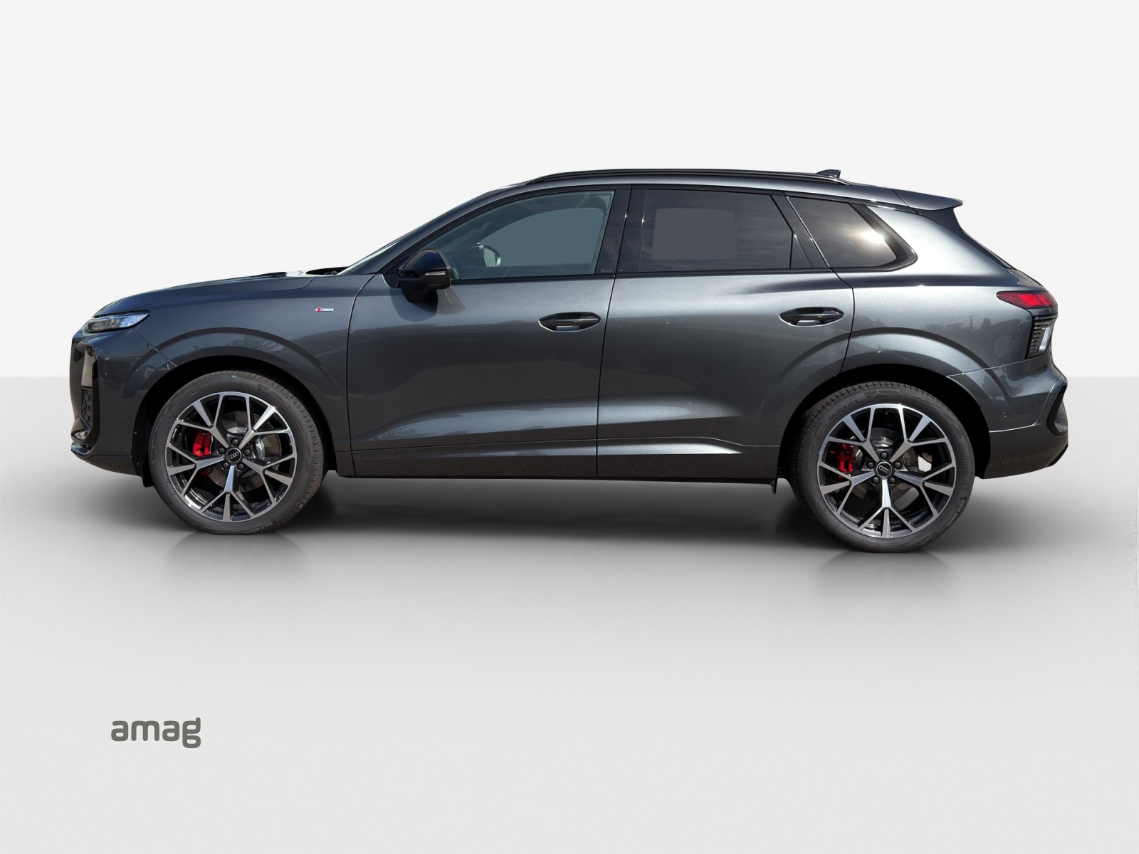 AUDI Q3 SUV TFSI quattro 195 kW S tronic-image-1