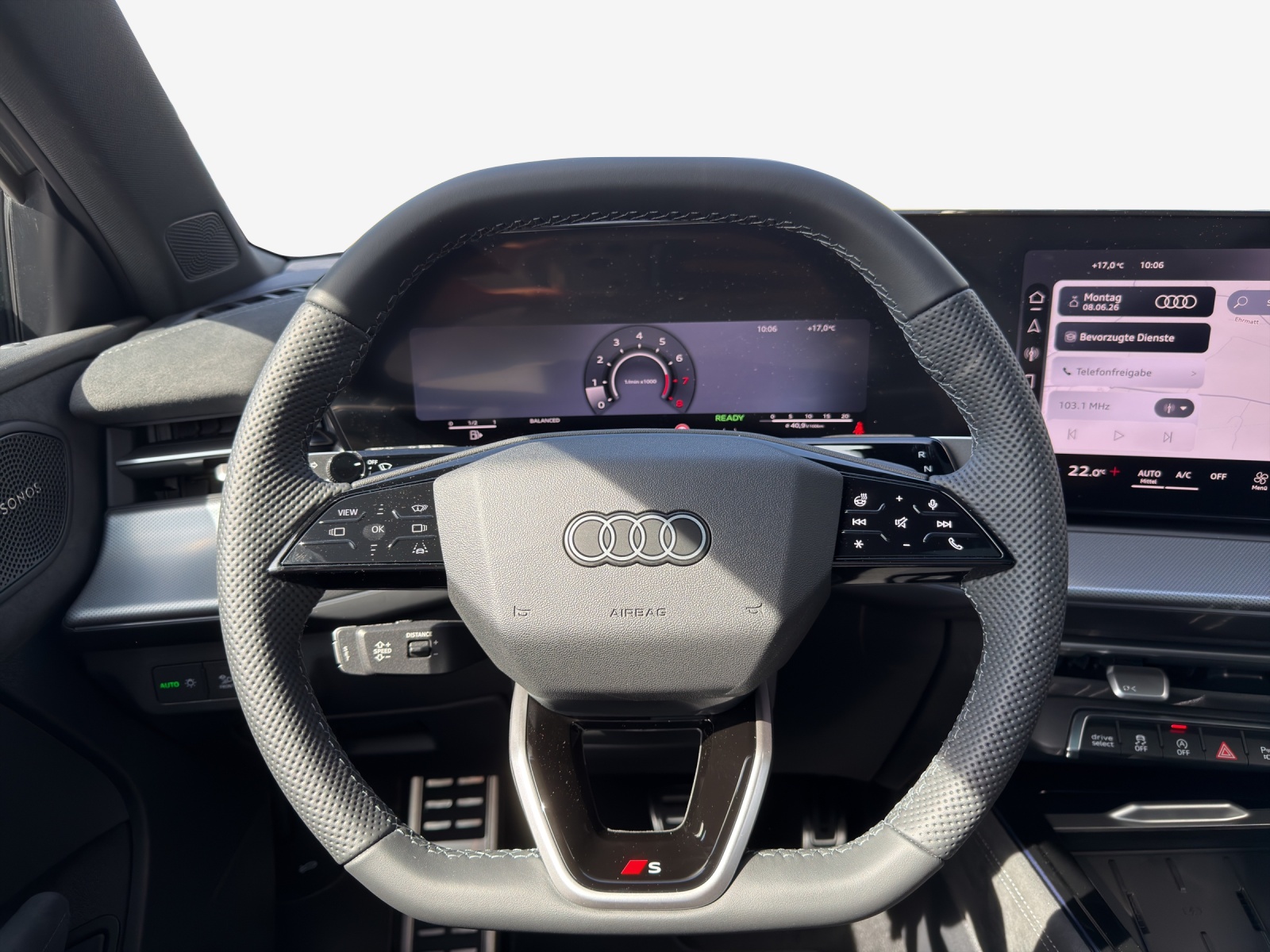 AUDI Q3 SUV TFSI quattro 195 kW S tronic-image-9