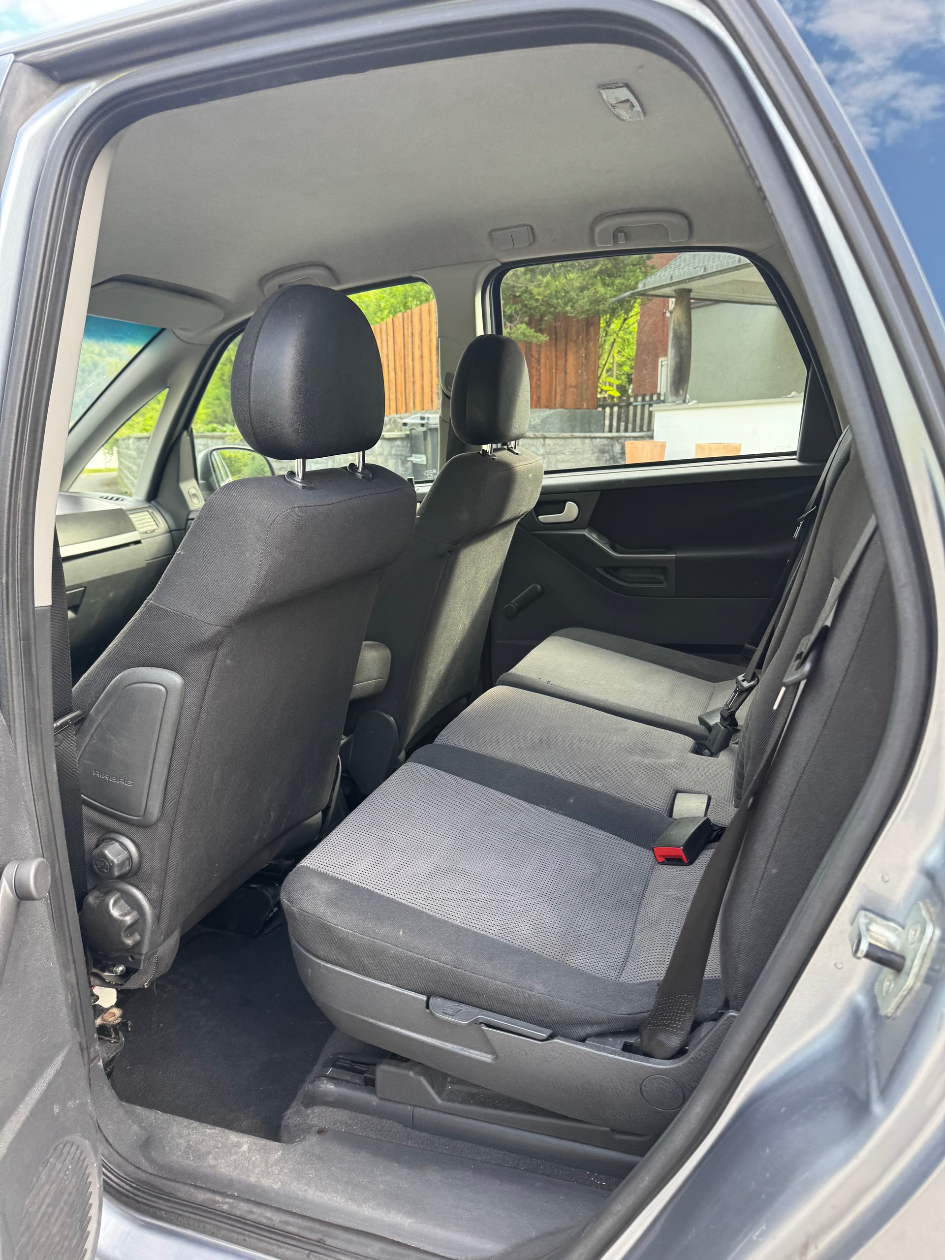 OPEL Meriva 1.6i 16V Essentia-image-3