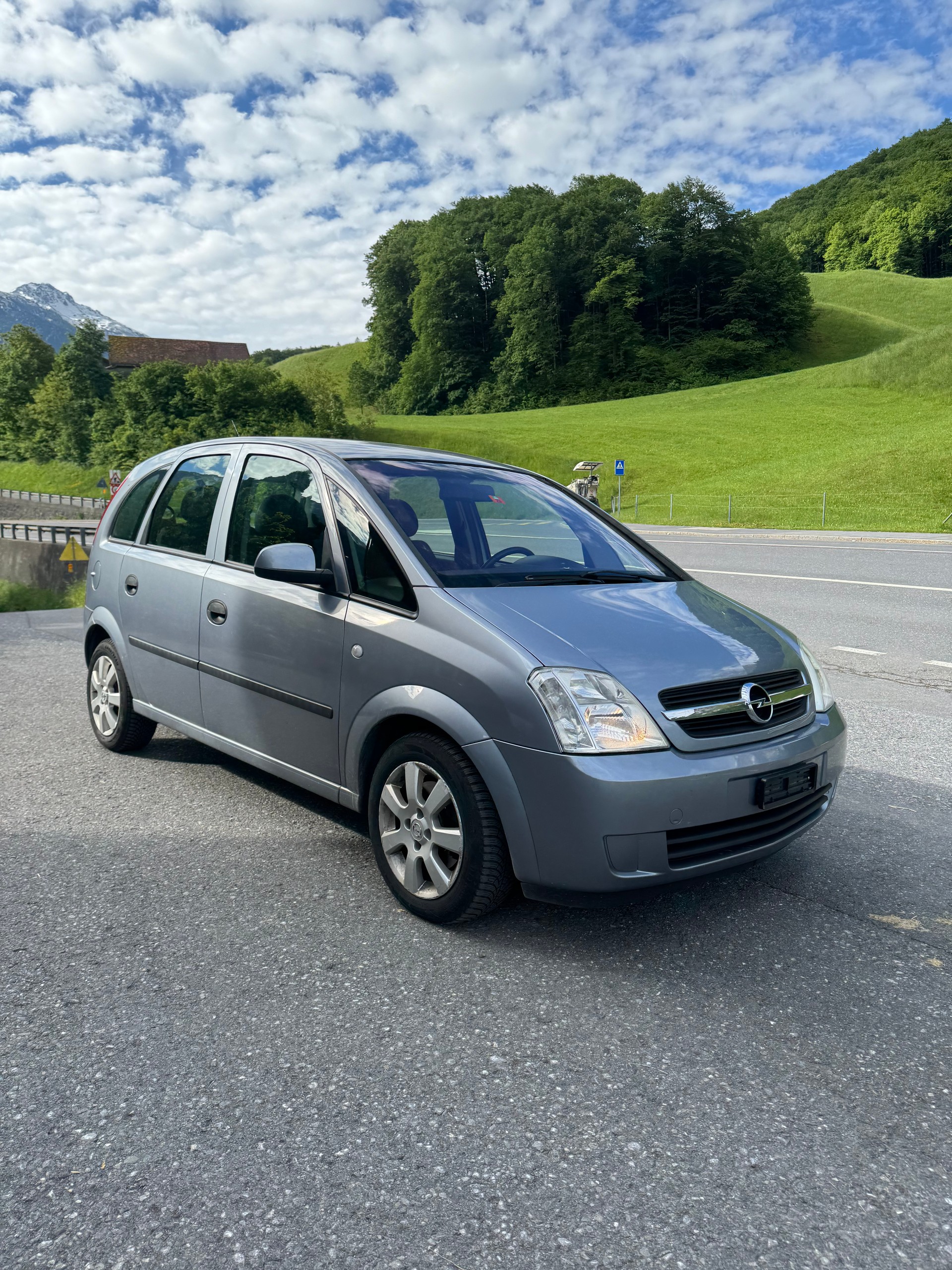 OPEL Meriva 1.6i 16V Essentia-image-5