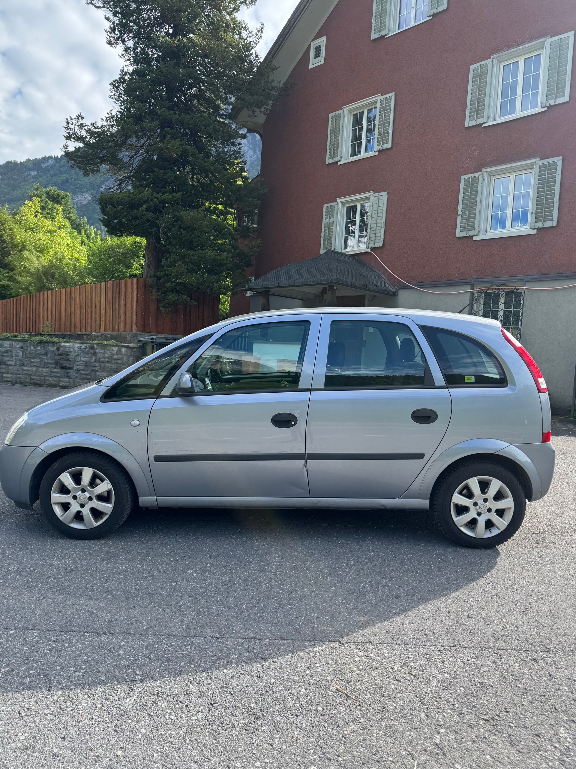 OPEL Meriva 1.6i 16V Essentia-image-6