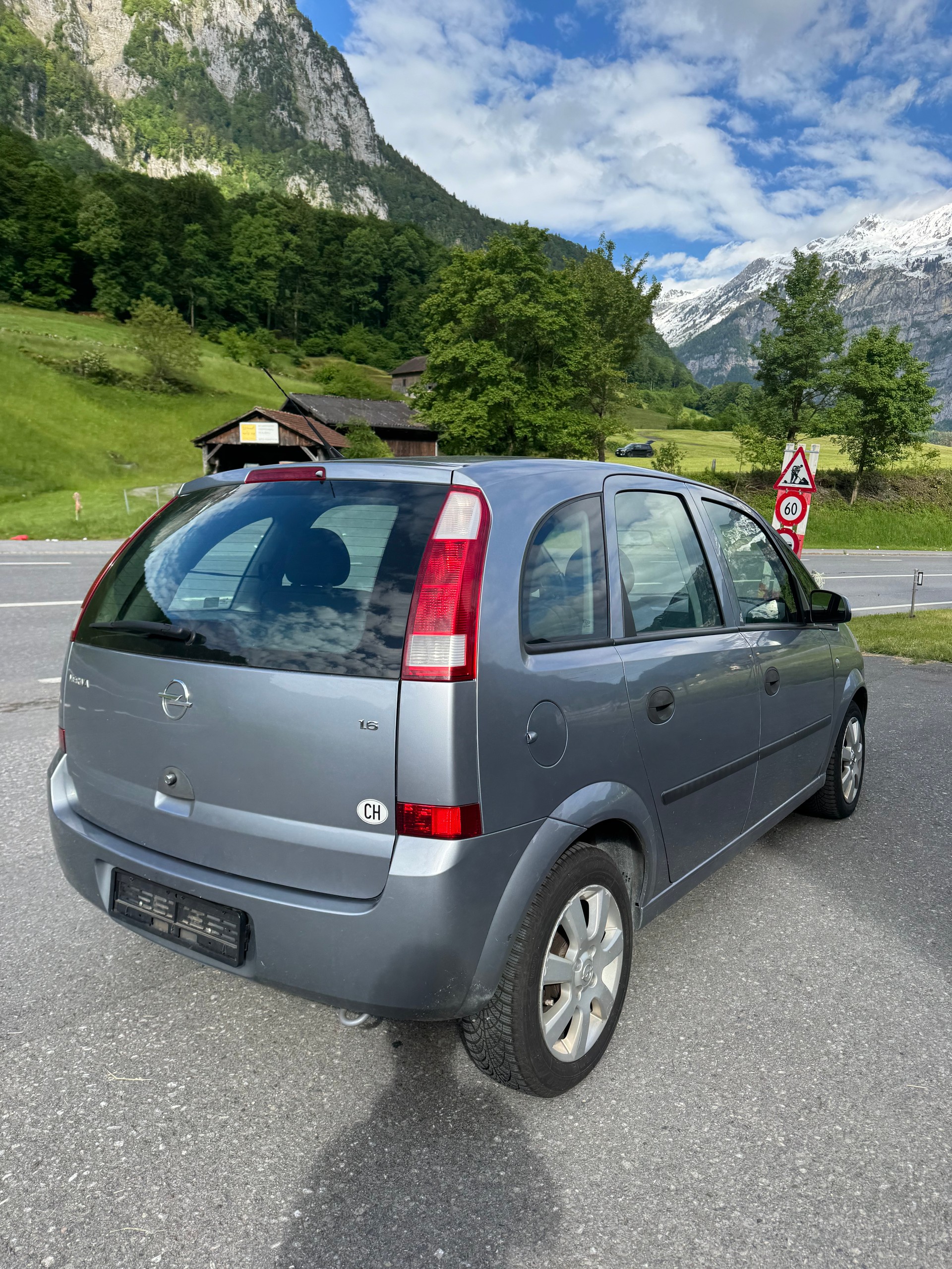OPEL Meriva 1.6i 16V Essentia-image-8