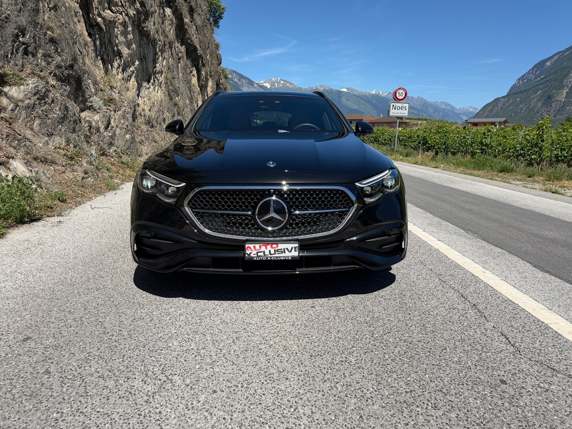MERCEDES-BENZ E 220 d T 4Matic 9G-Tronic-image-1