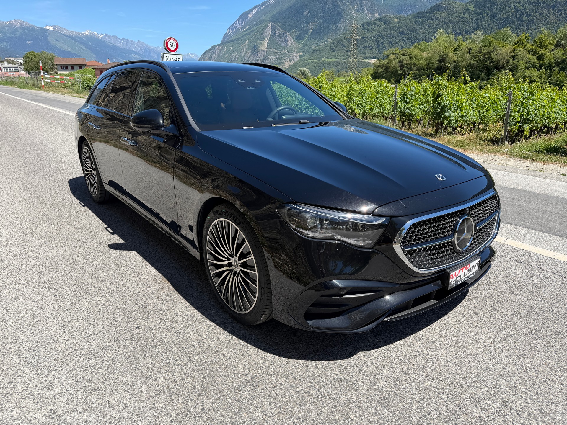 MERCEDES-BENZ E 220 d T 4Matic 9G-Tronic-image-0