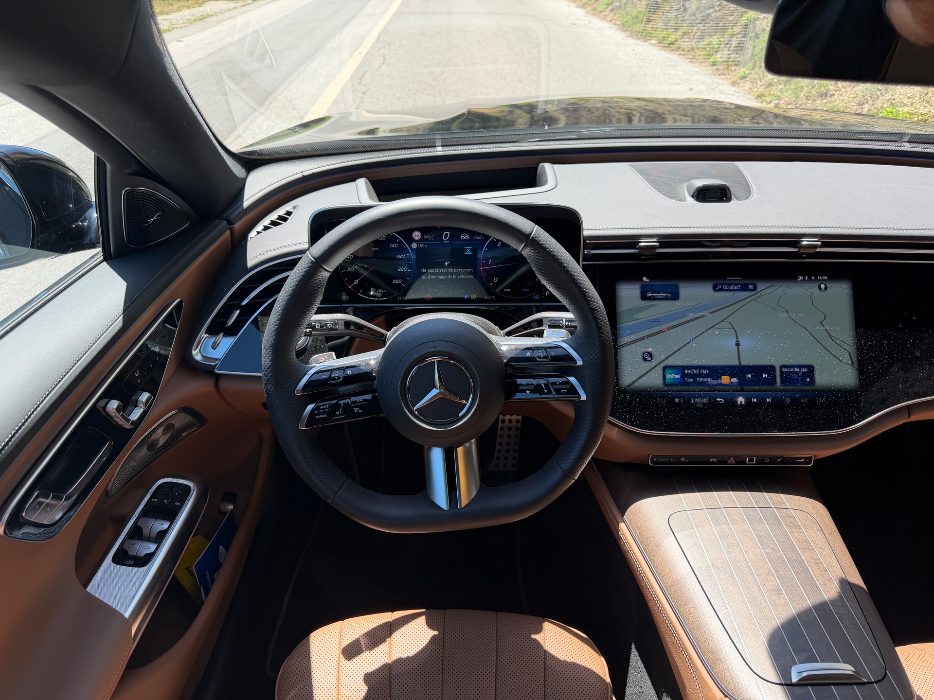 MERCEDES-BENZ E 220 d T 4Matic 9G-Tronic-image-9