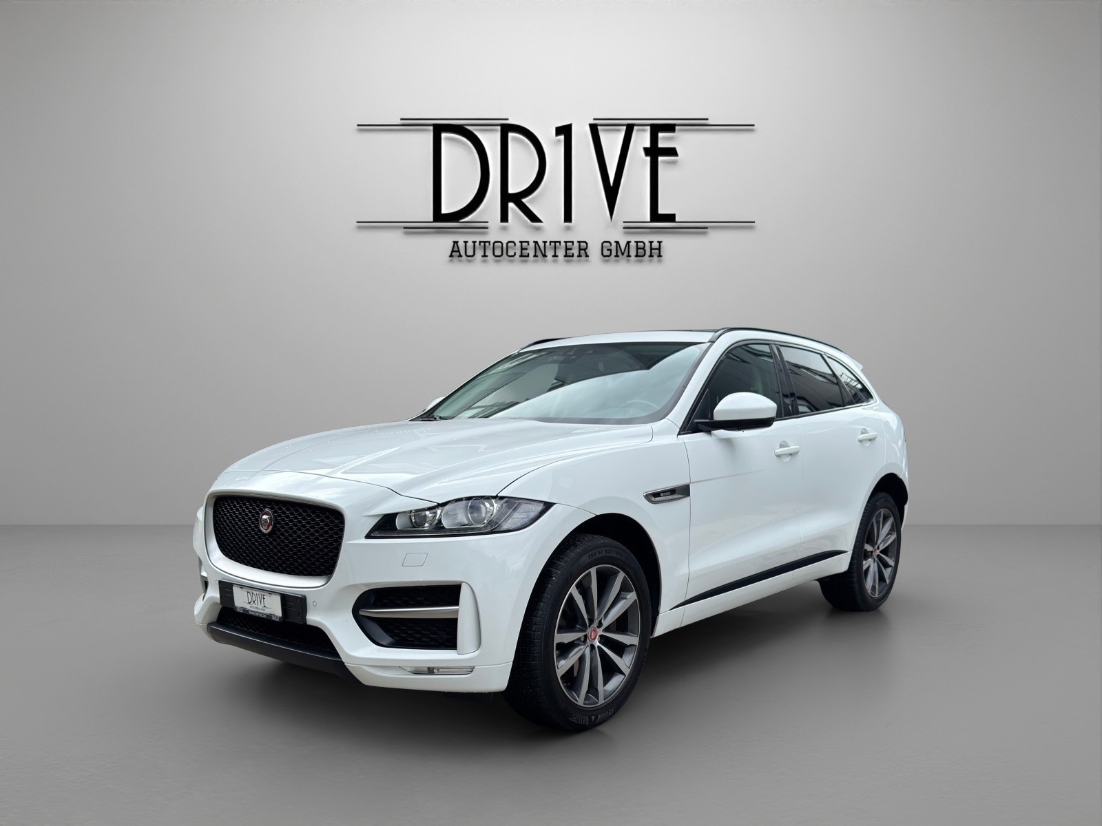 JAGUAR F-Pace 3.0 TD R-Sport AWD Automatik-image-0