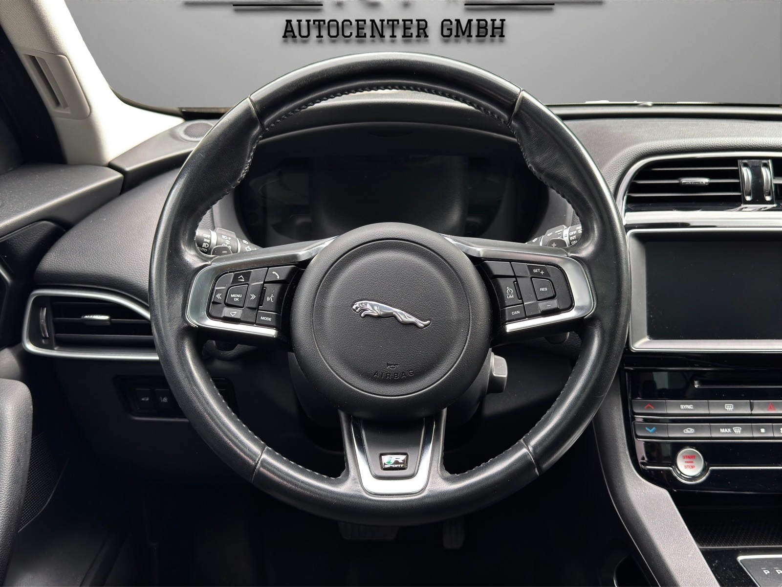 JAGUAR F-Pace 3.0 TD R-Sport AWD Automatik-image-9
