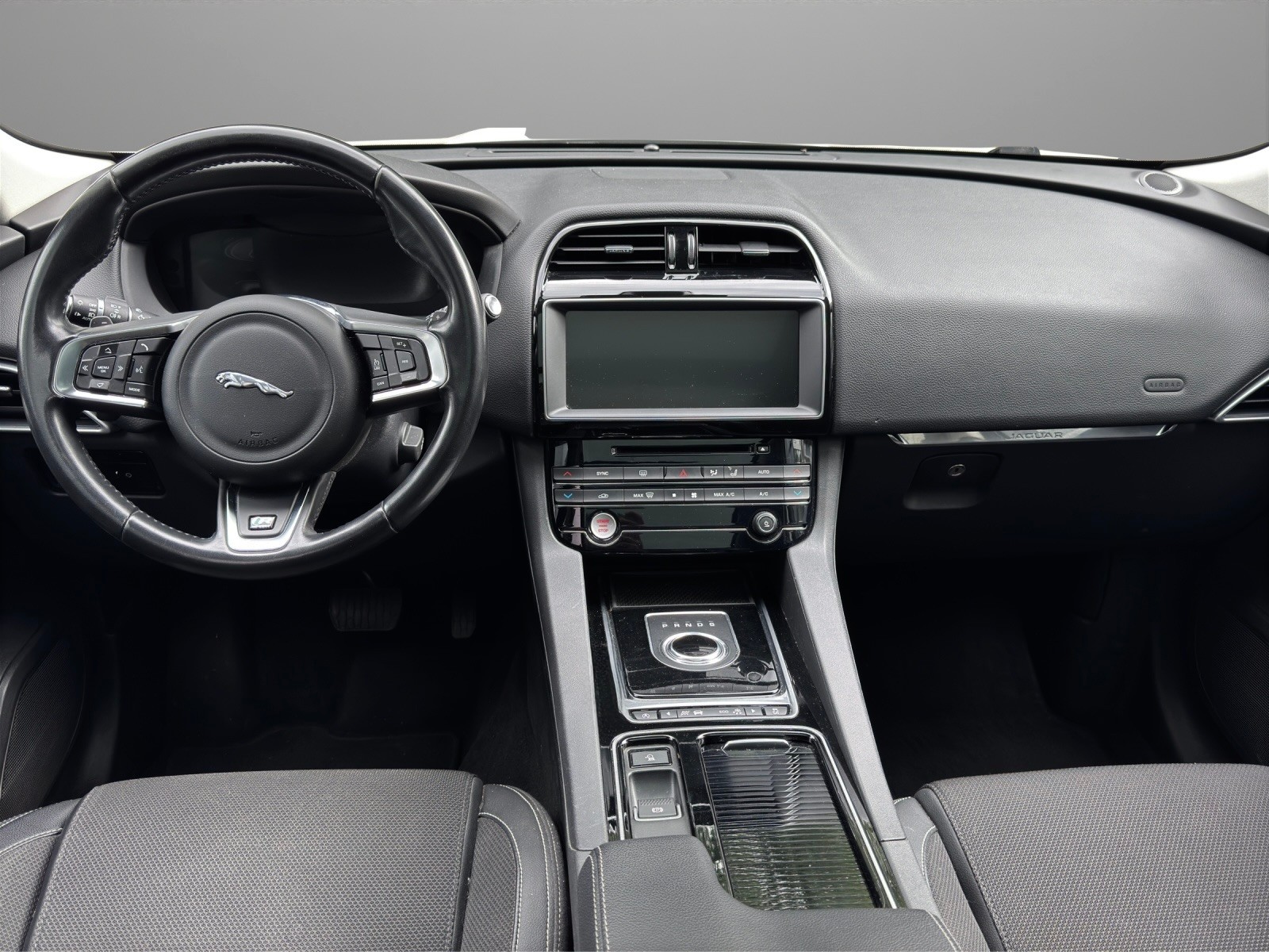 JAGUAR F-Pace 3.0 TD R-Sport AWD Automatik-image-8