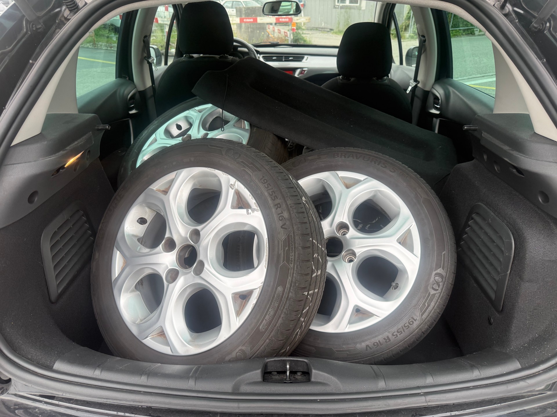 CITROEN C3 1.6i 16V Exclusive Automatic (MFK,SERVICE)-image-10