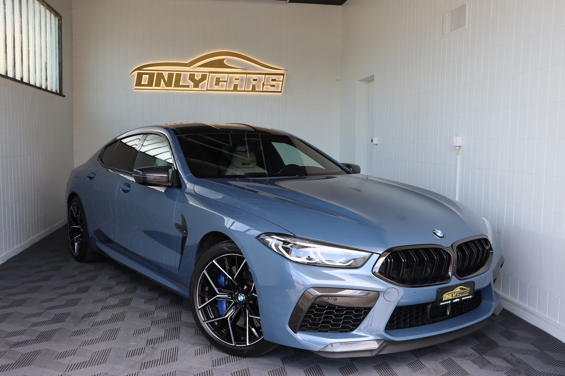 BMW M8 xDrive M Competition Steptronic**BMW INDIVIDUAL**
