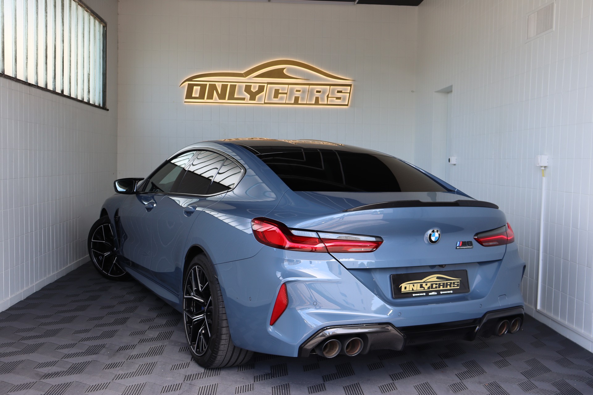 BMW M8 xDrive M Competition Steptronic**BMW INDIVIDUAL**-image-21