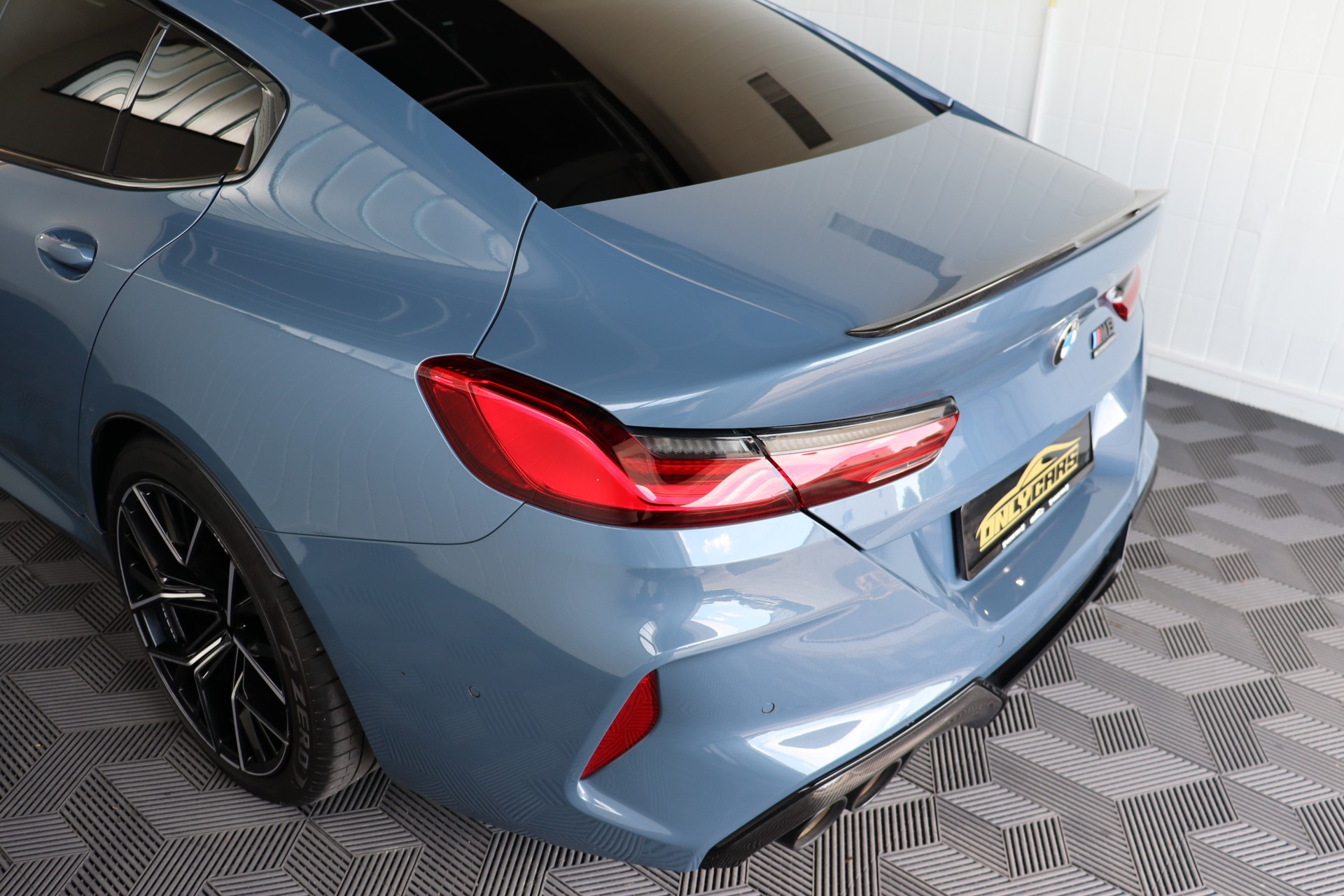 BMW M8 xDrive M Competition Steptronic**BMW INDIVIDUAL**-image-7