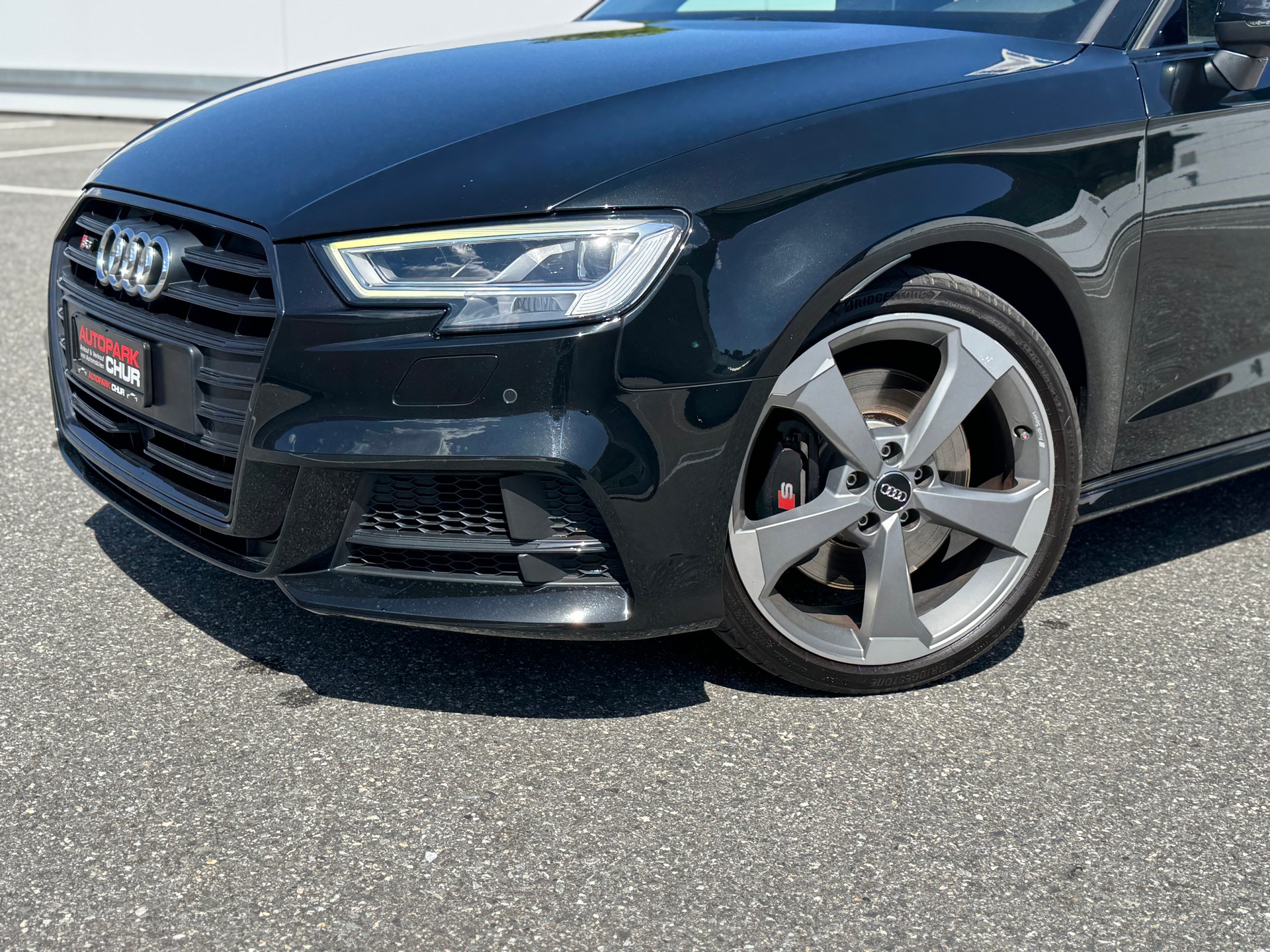AUDI S3 Sportback 2.0 TFSI quattro S-tronic-image-6